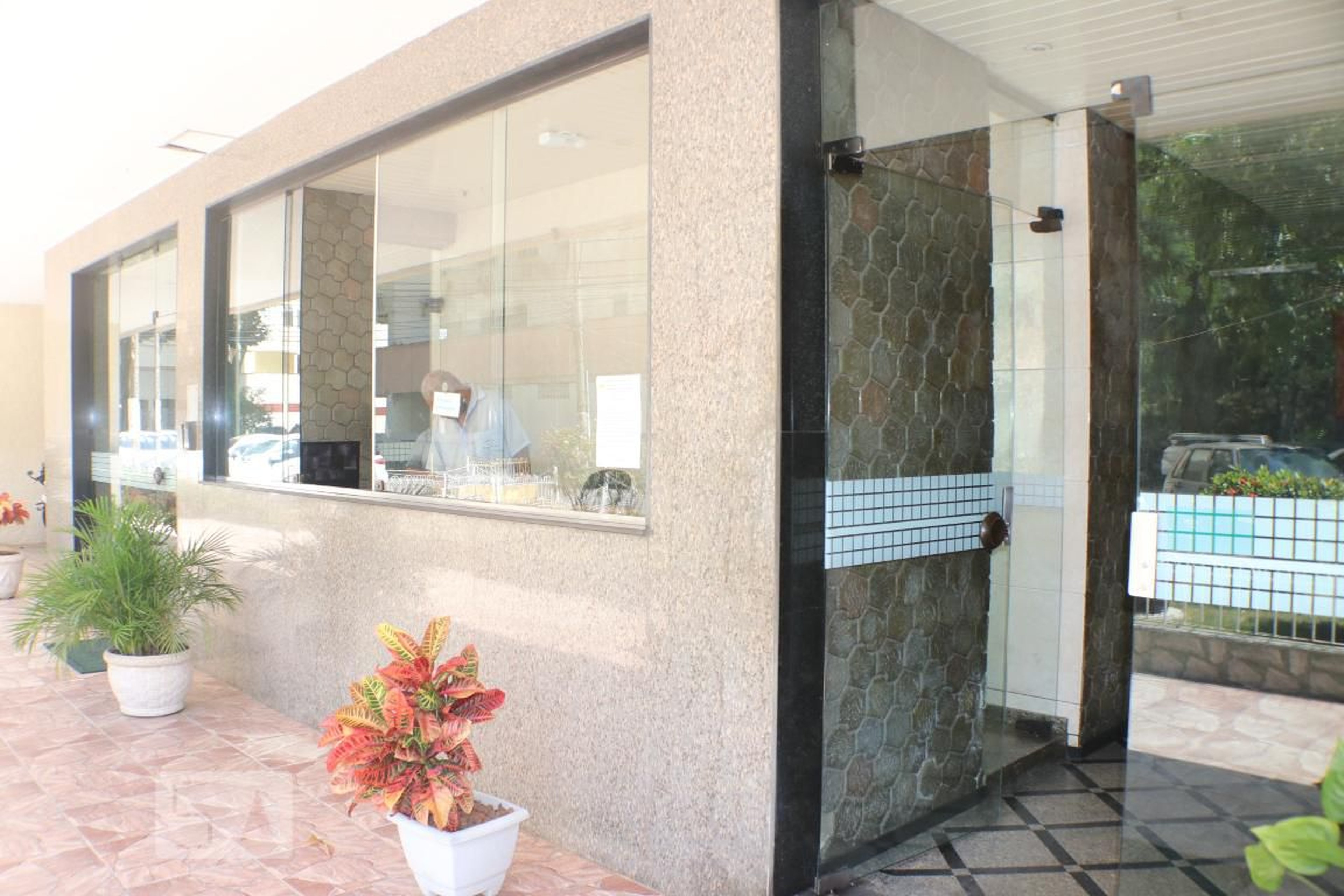 Entrada do prédio - Village Euclydes Figueiredo