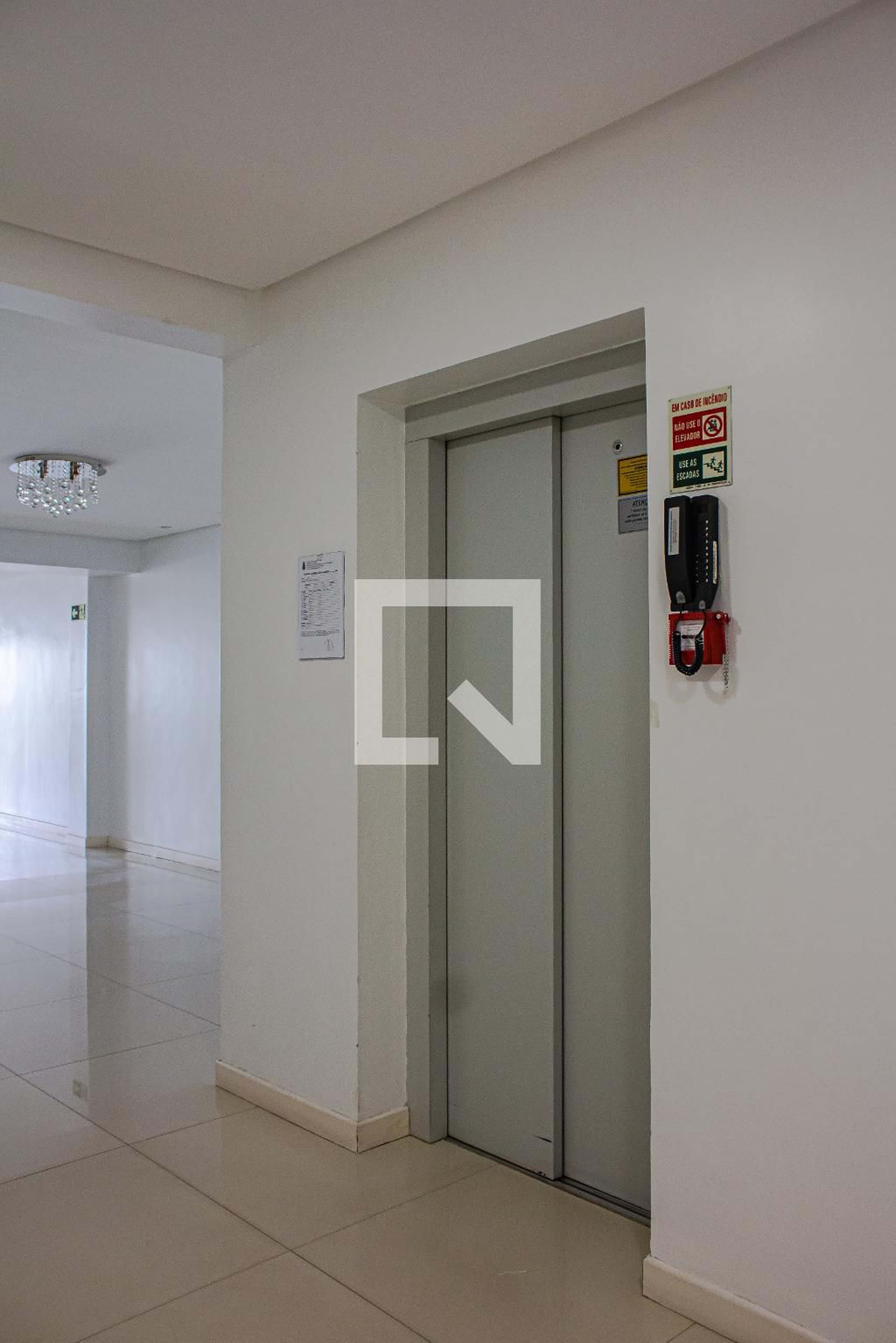 Elevador - Edifício Mirante Residence