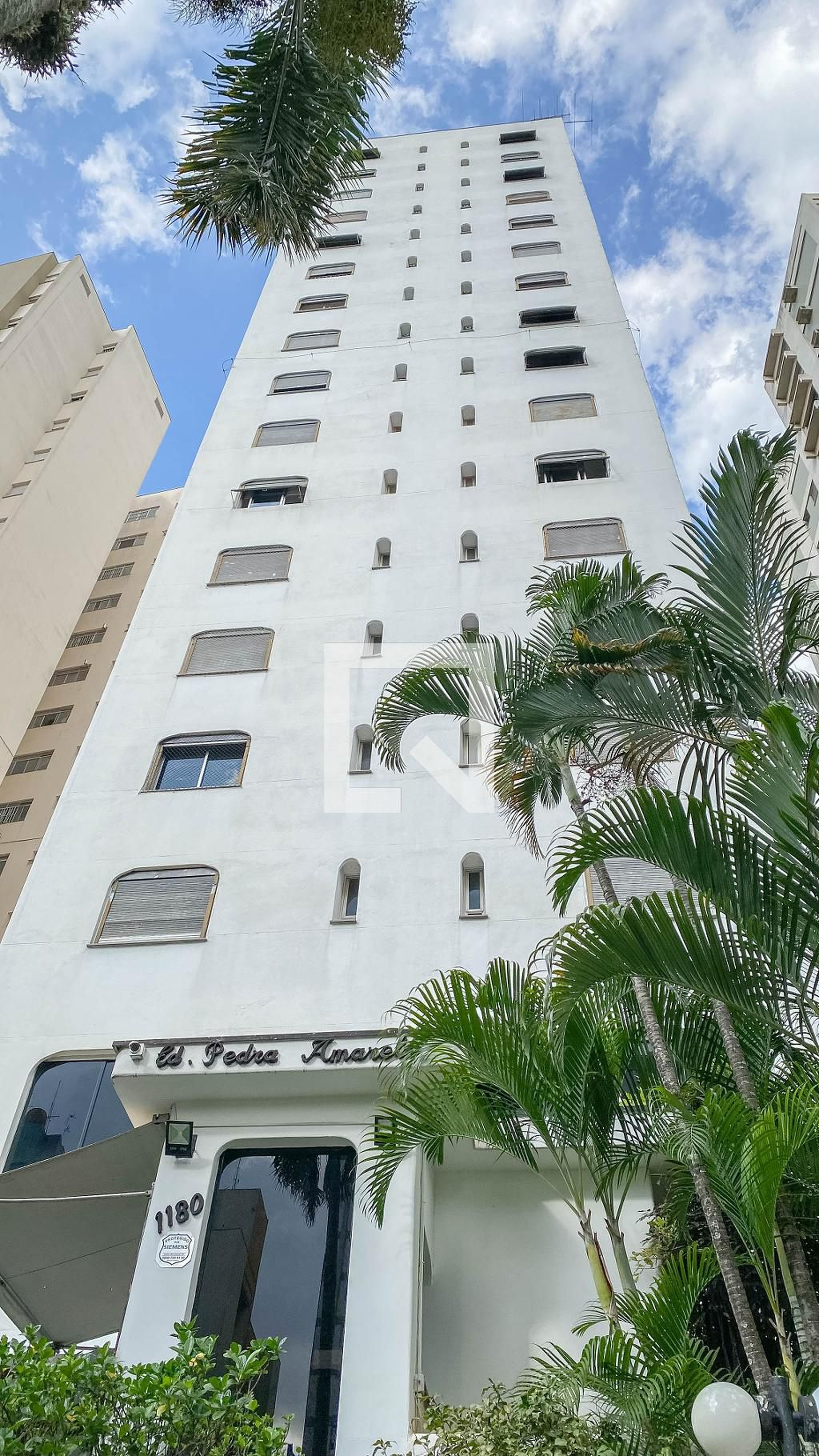 Fachada Edifício Pedra Amarela