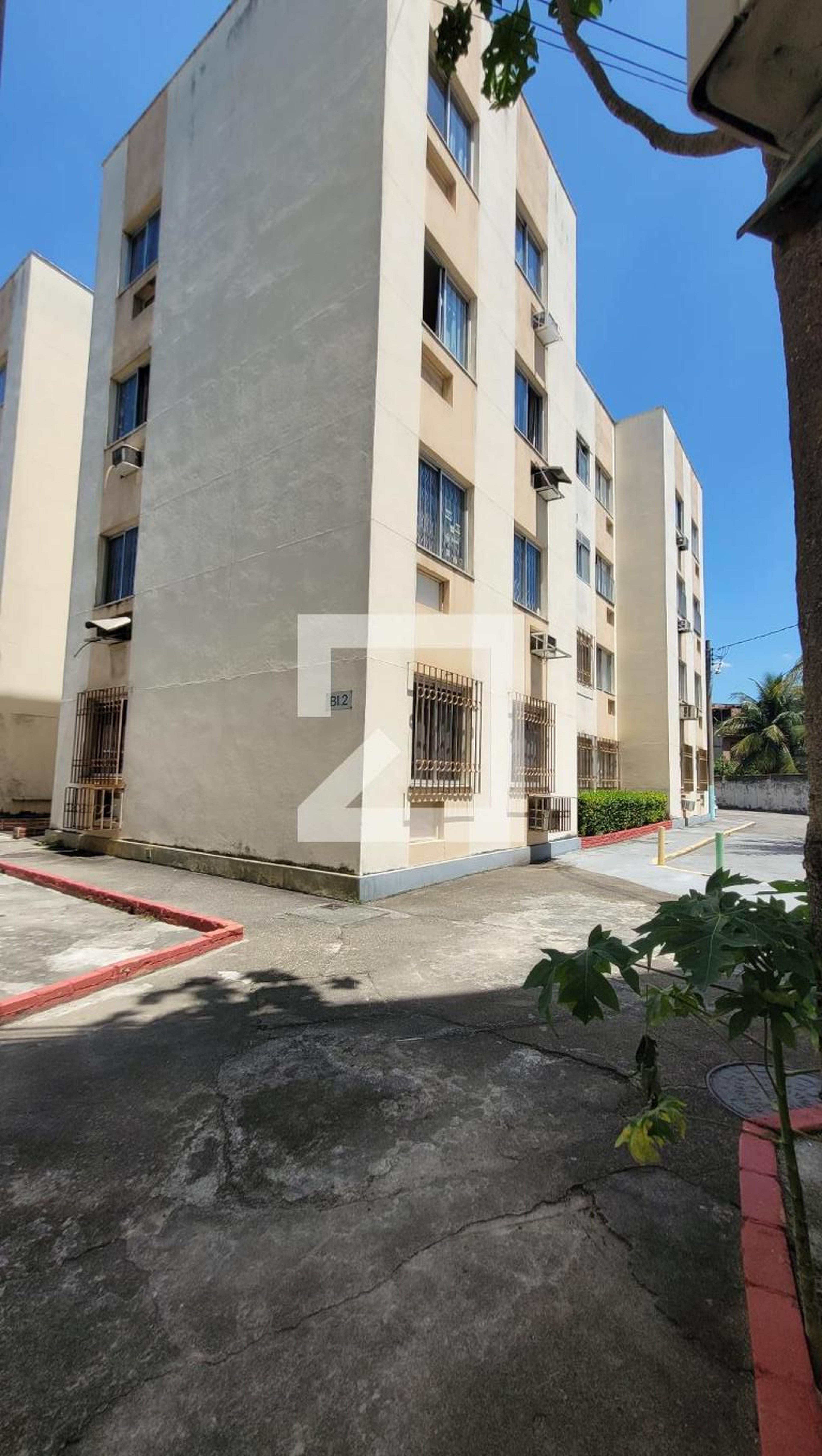 Fachada Condomínio em Rua América Soares, 49