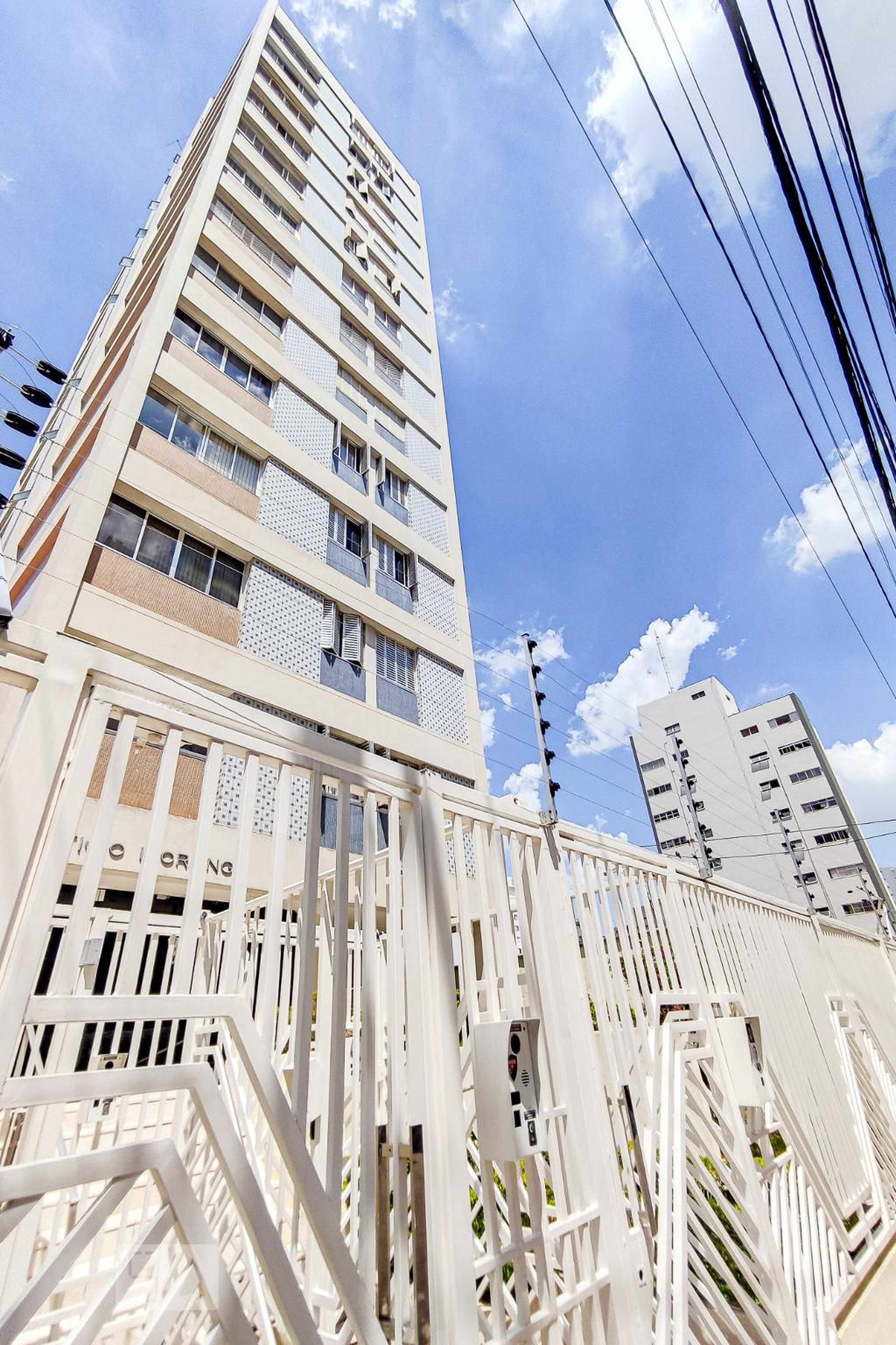 Fachada Condomínio Iporanga