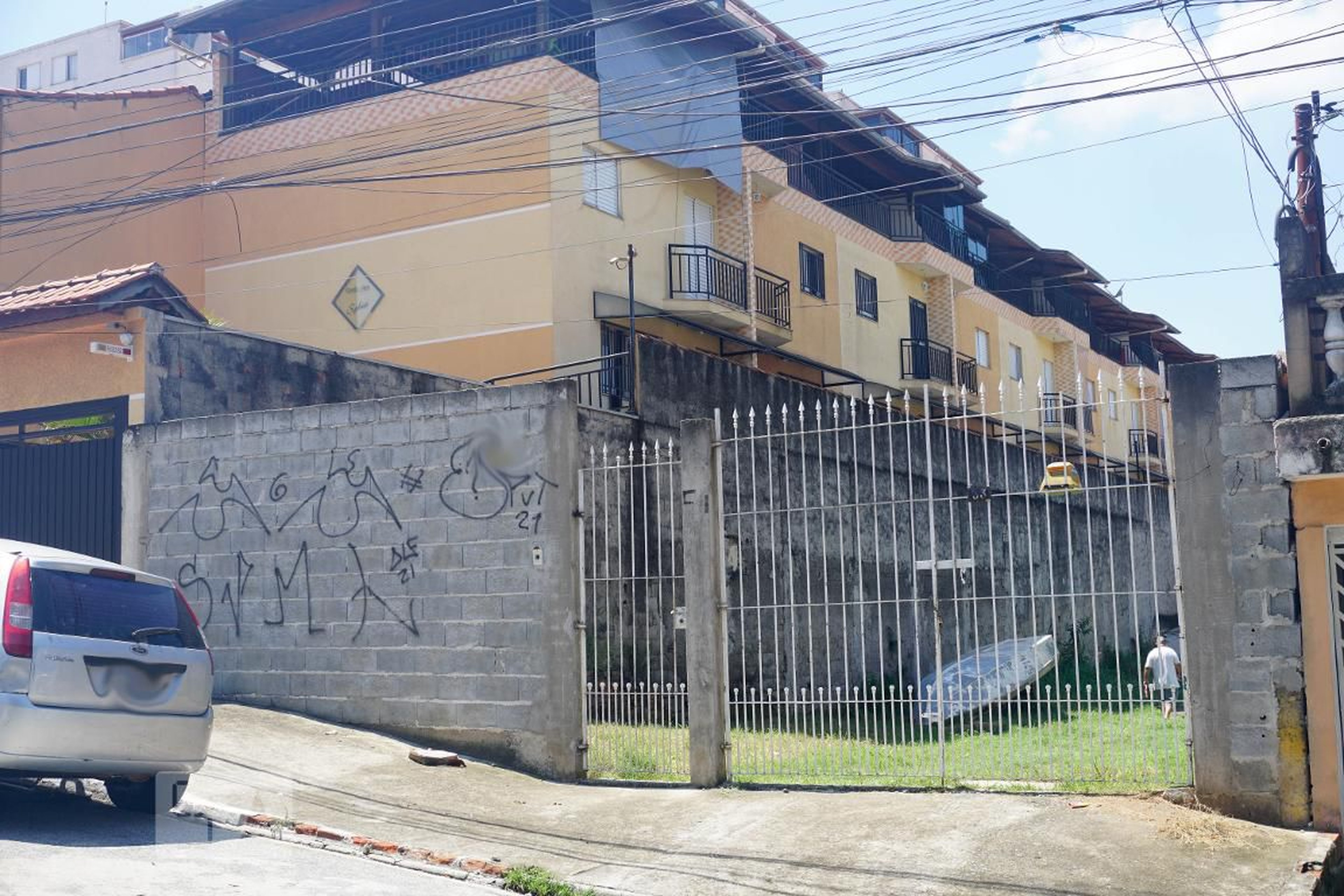 Fachada Condomínio em Rua Chonecó, 54