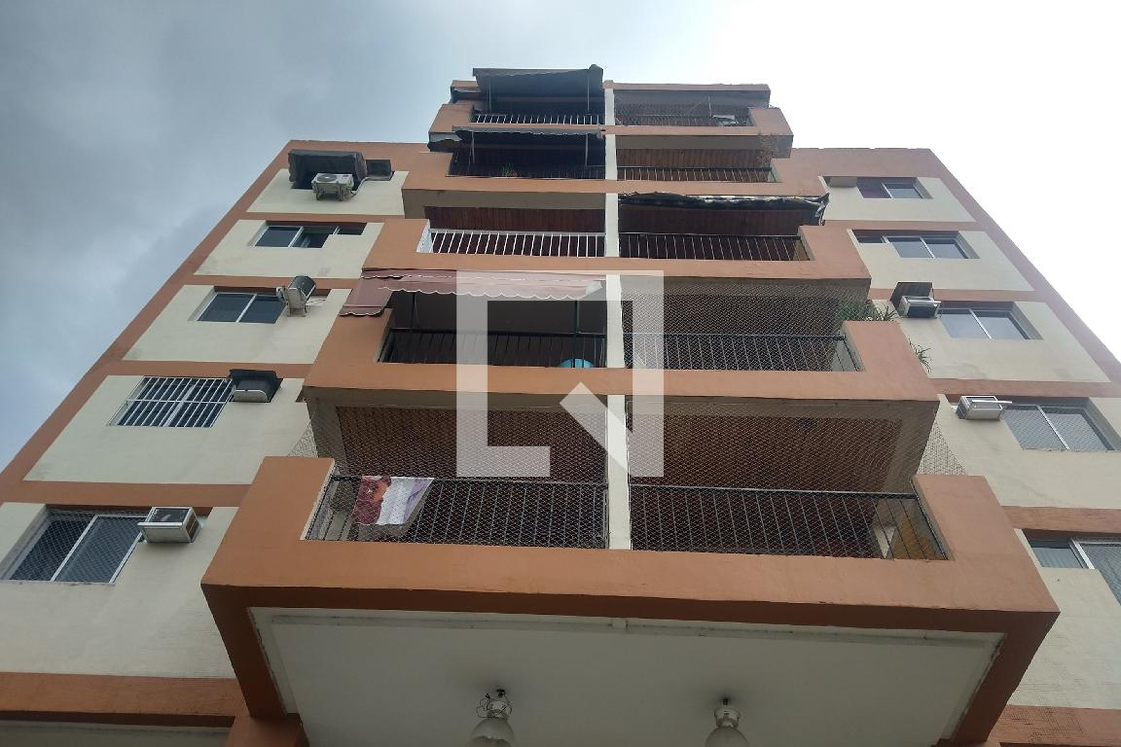 Fachada do Prédio Condomínio em Rua Pinto Teles, 614