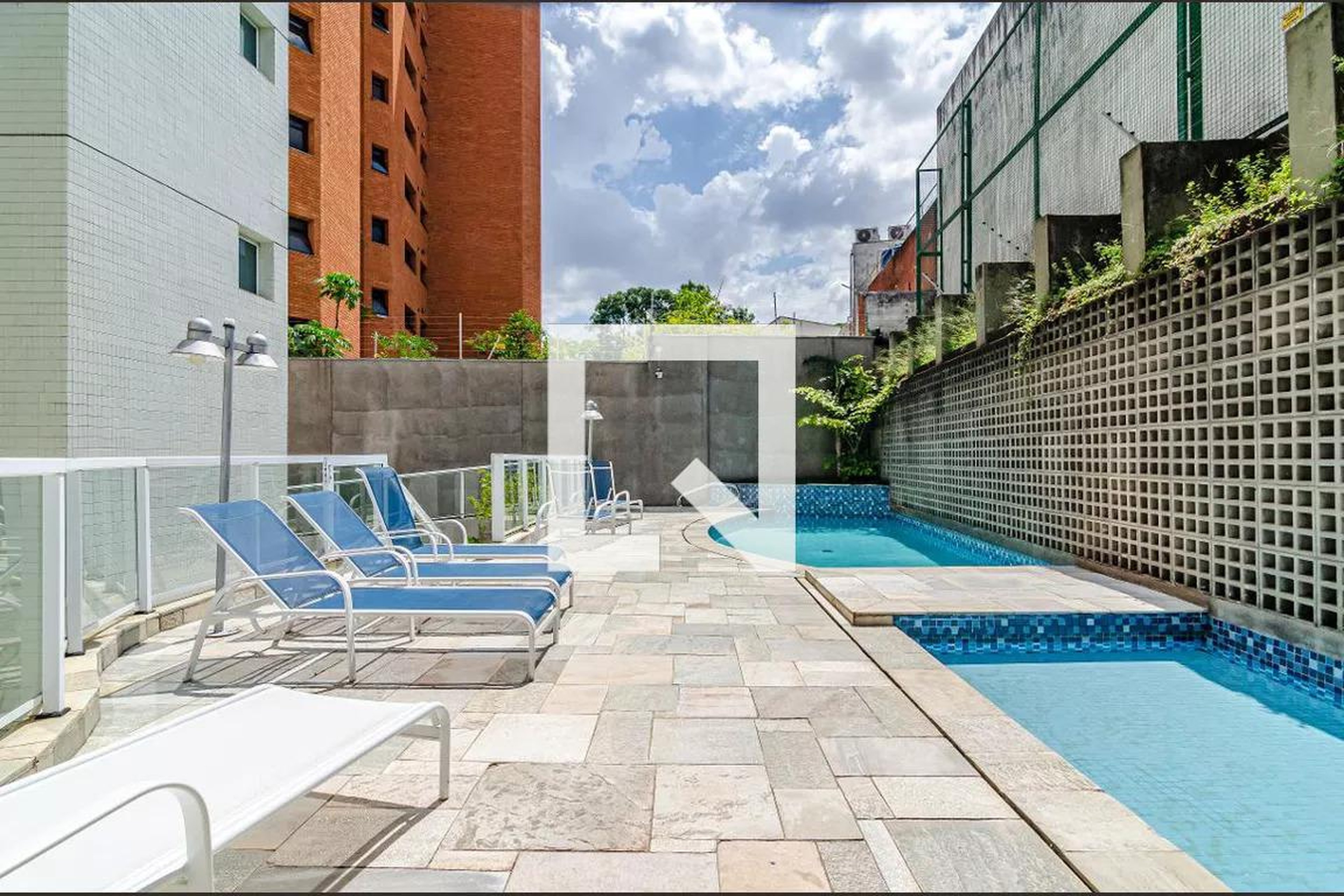 Piscina - Terraza Oeste
