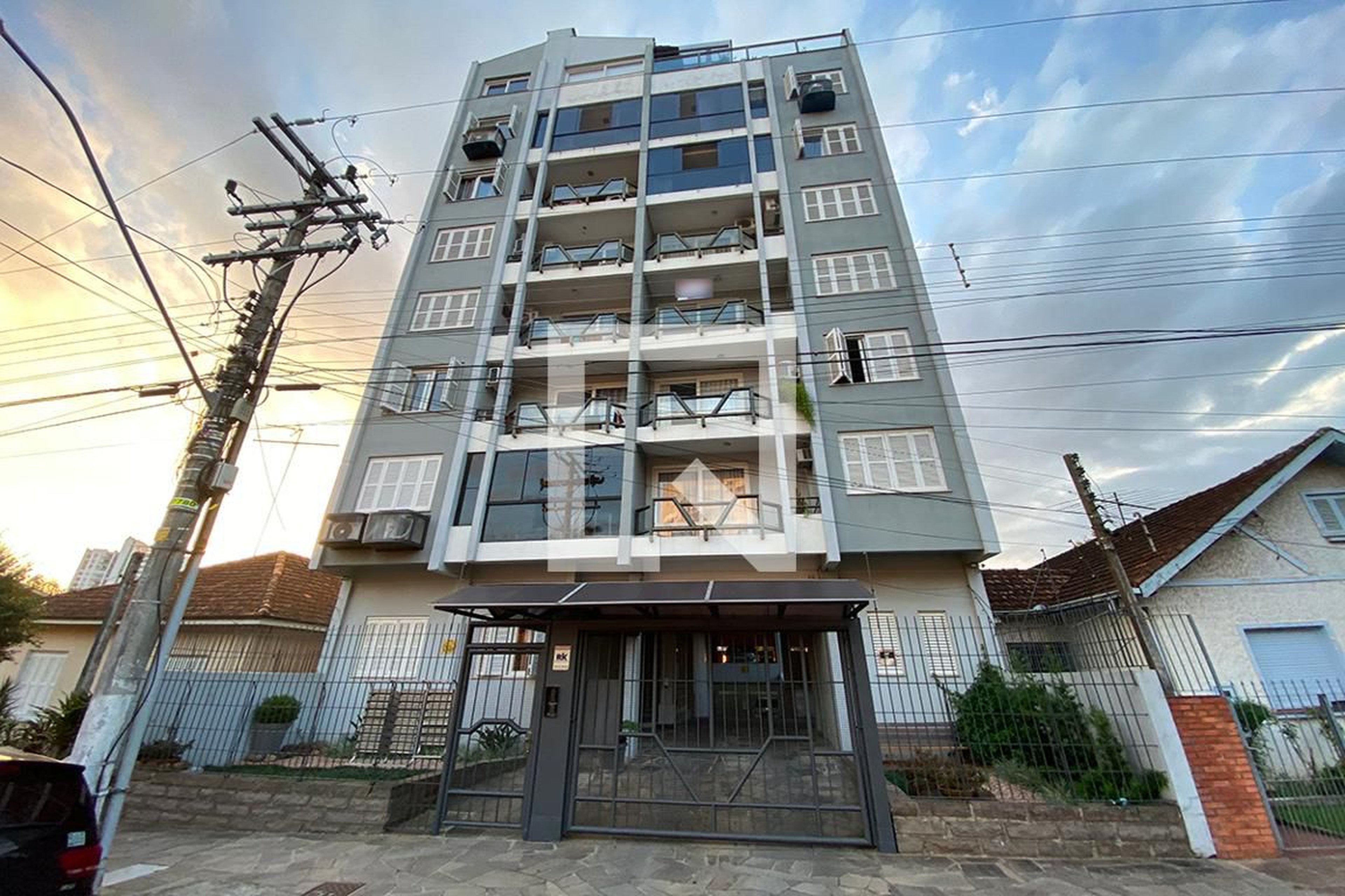 Fachada do Condomínio Condomínio ED. Solar das Hortências