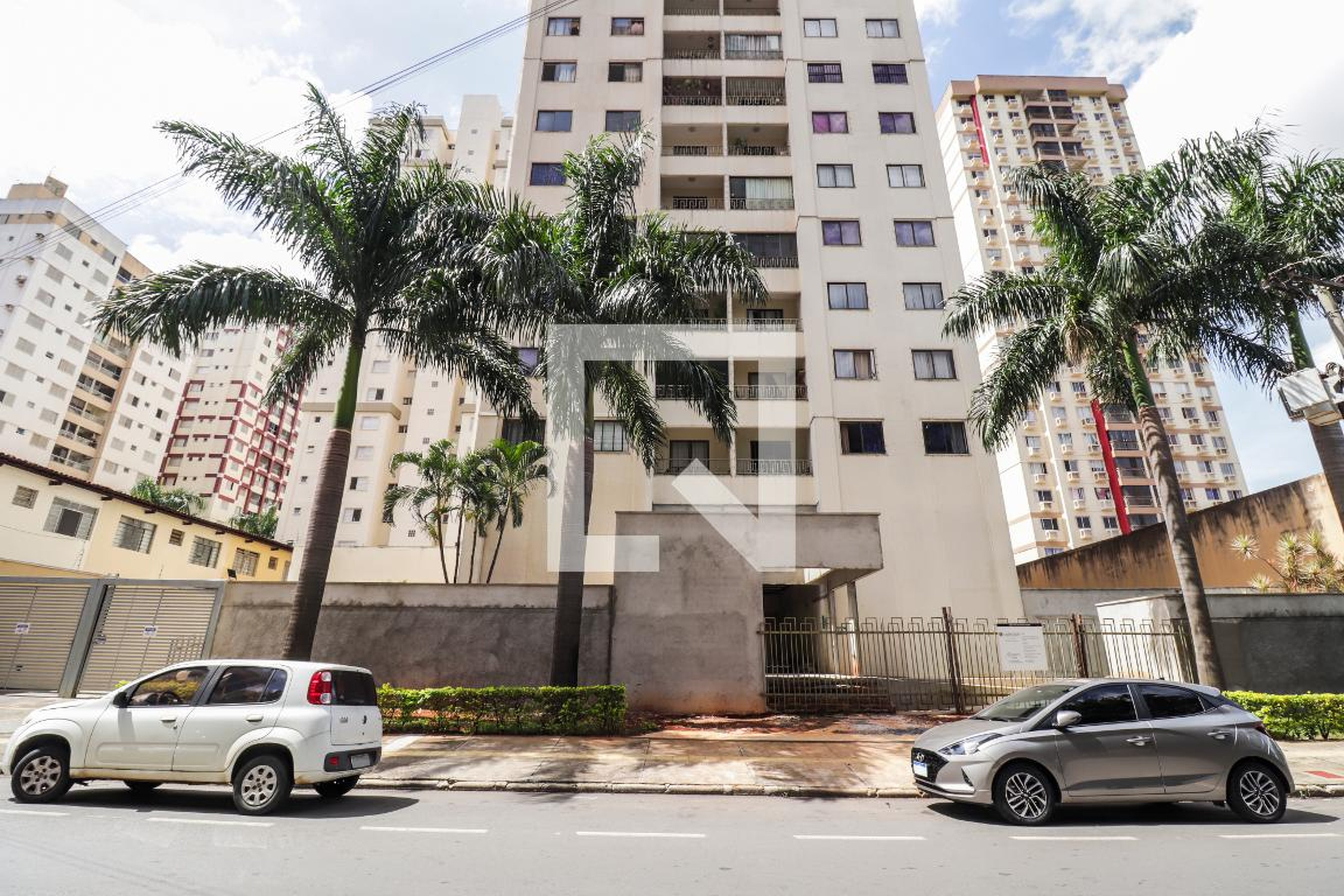 Fachada Residencial Royal Garden