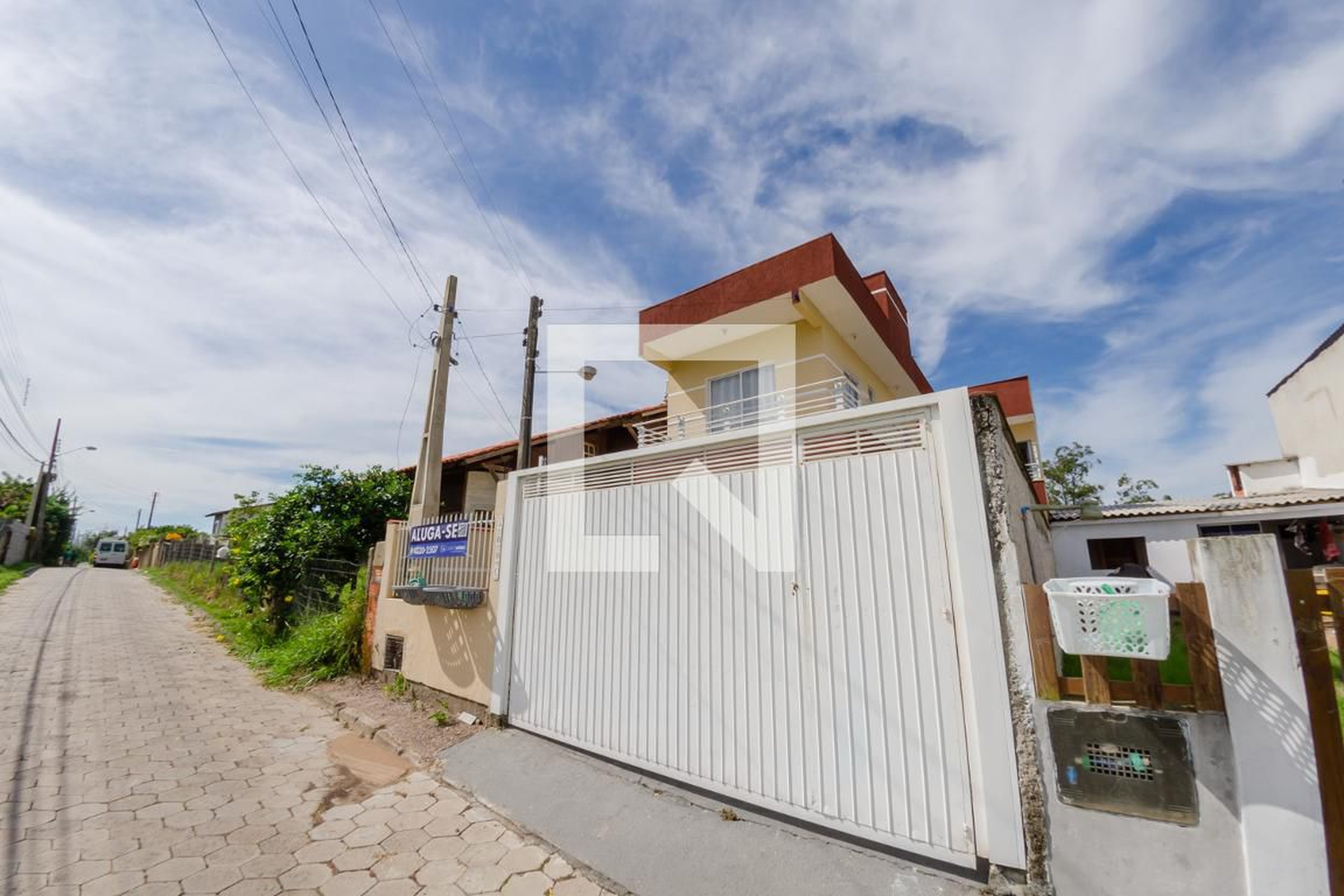 Fachada Condomínio em Servidão Antonio Tiago Nunes, 500