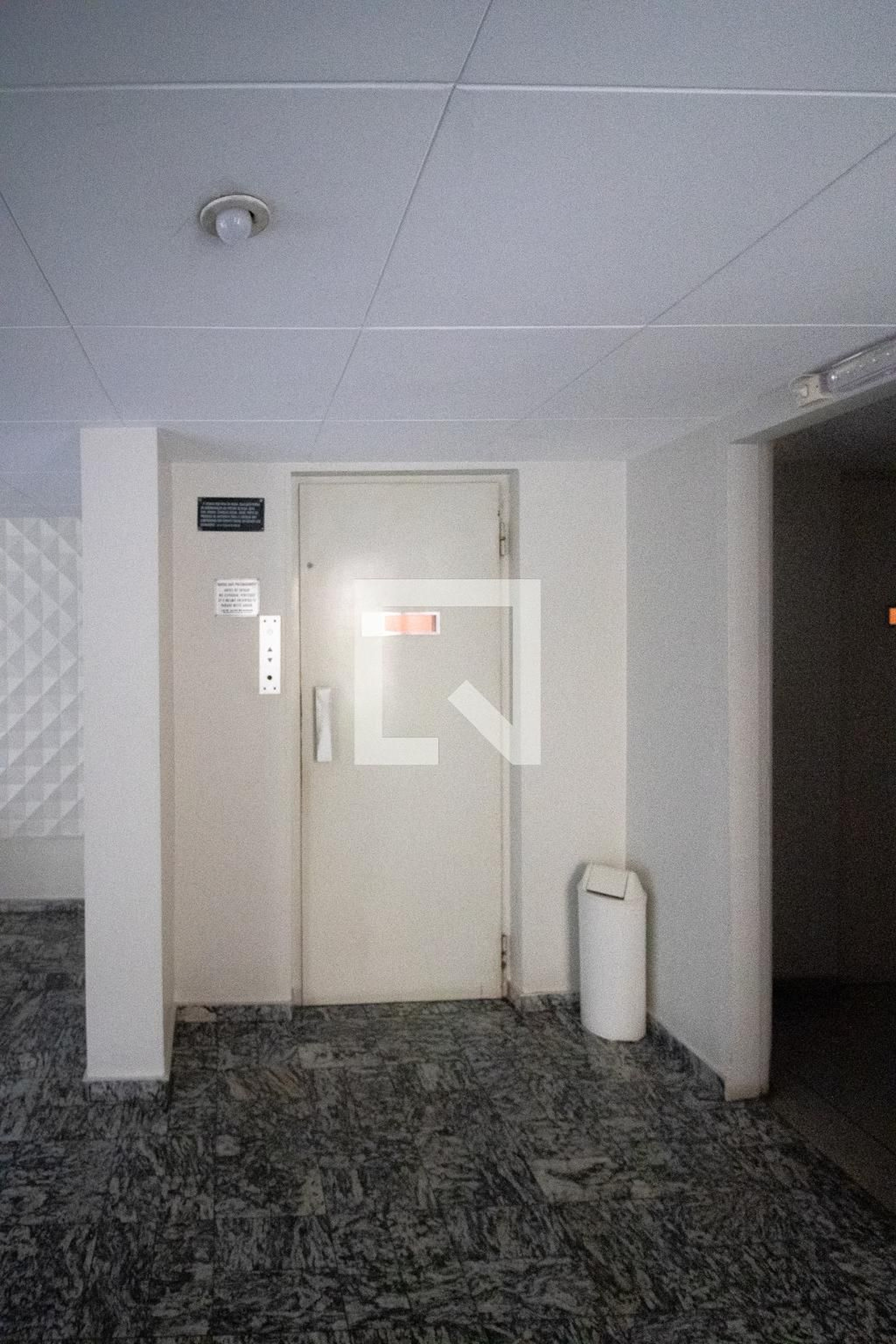 Hall de Entrada - Pedra Vermelha