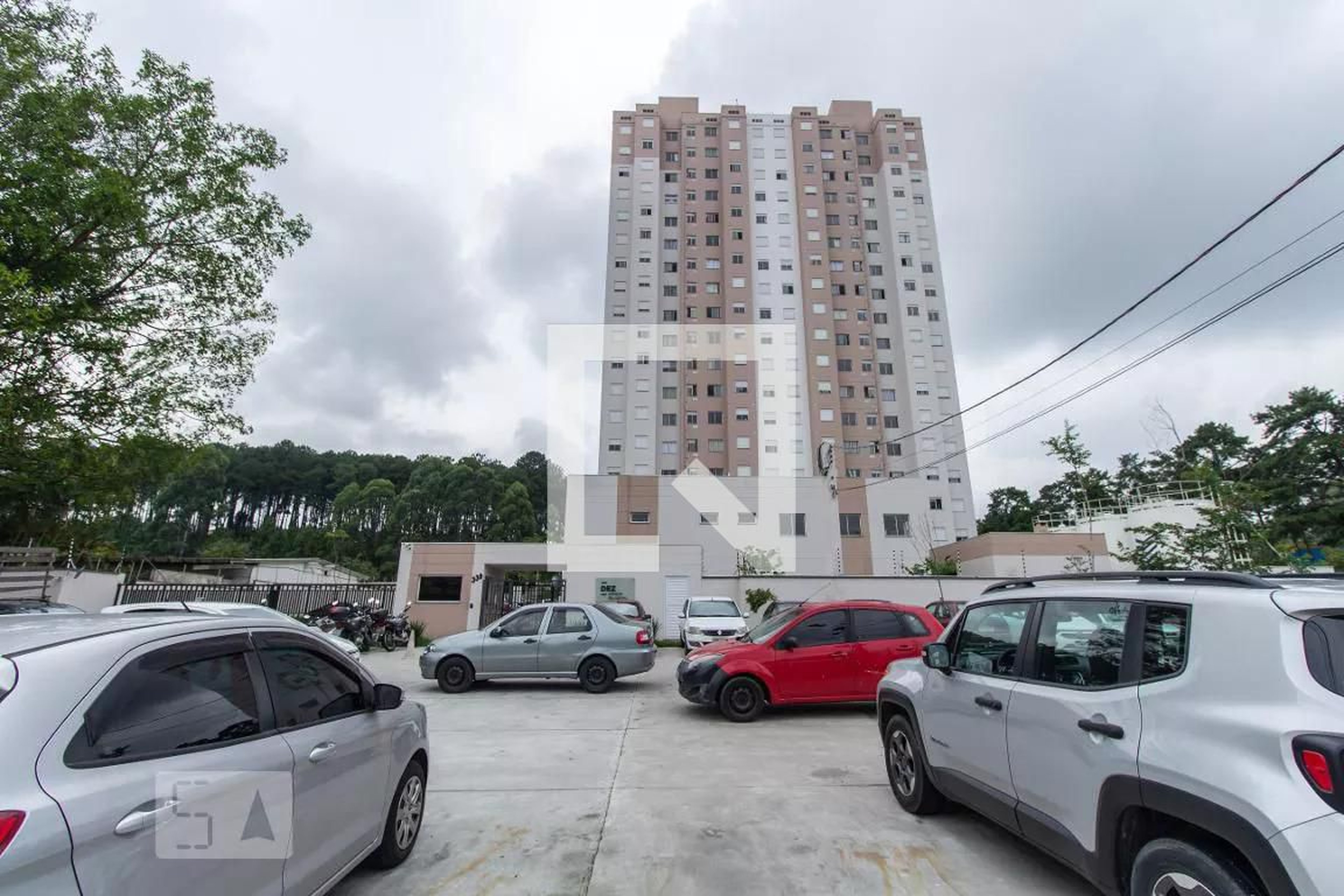 Fachada do Condomínio Condomínio em Avenida Afonso de Sampaio e Sousa, 399