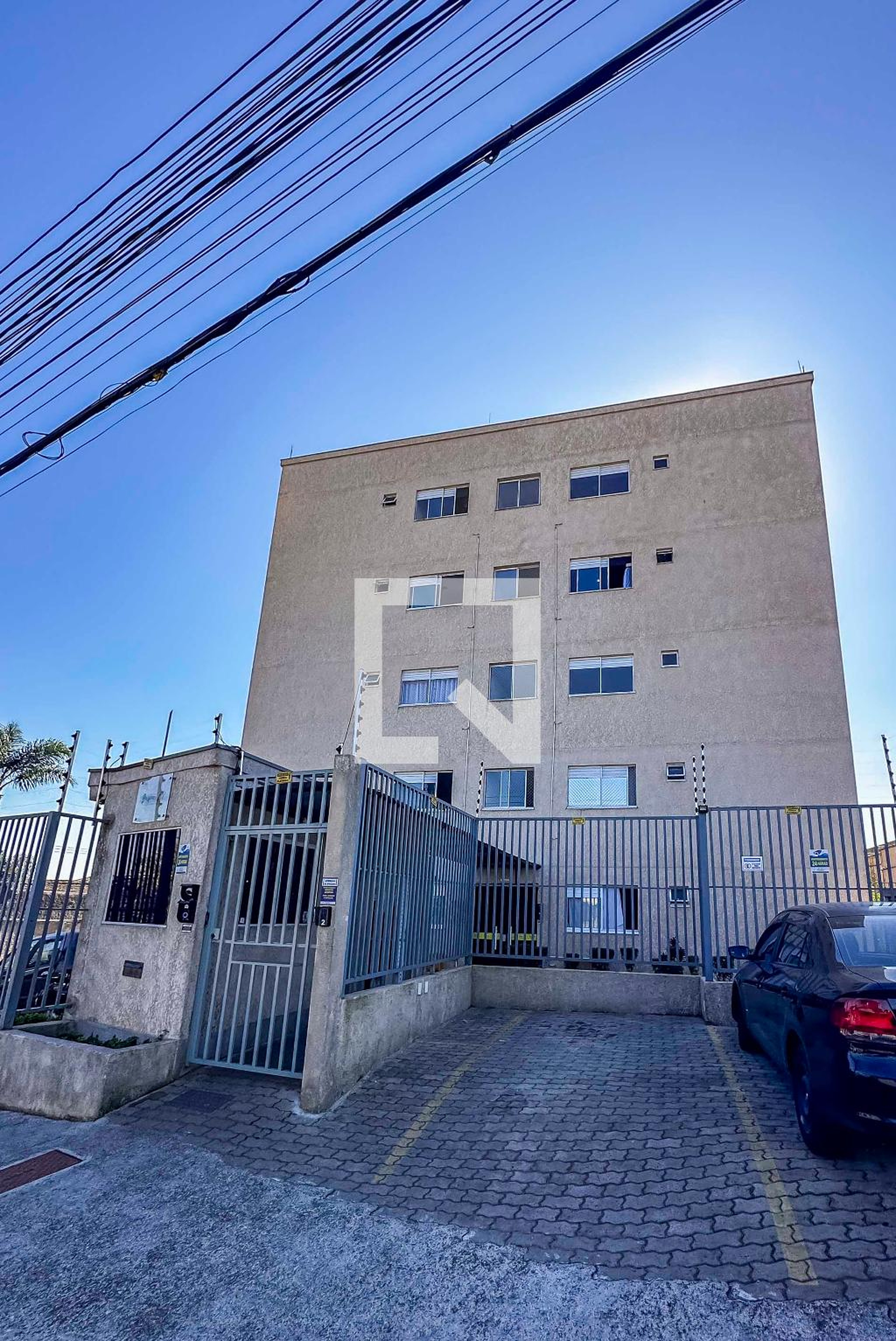 Fachada Condomínio em Rua Gáspar de Lemos, 251