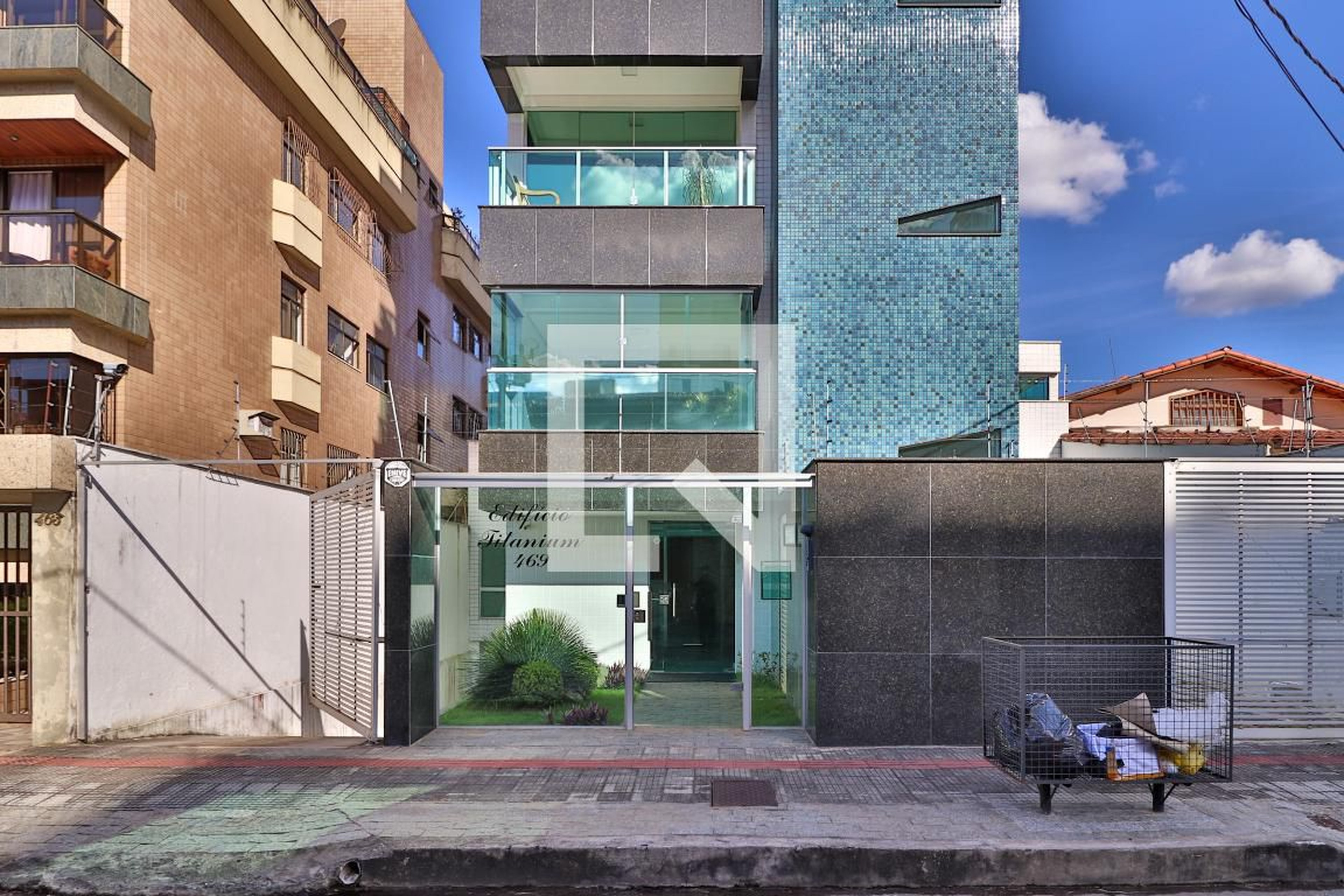 Fachada do Prédio Condomínio em Rua Professor Patrocínio Filho, 469