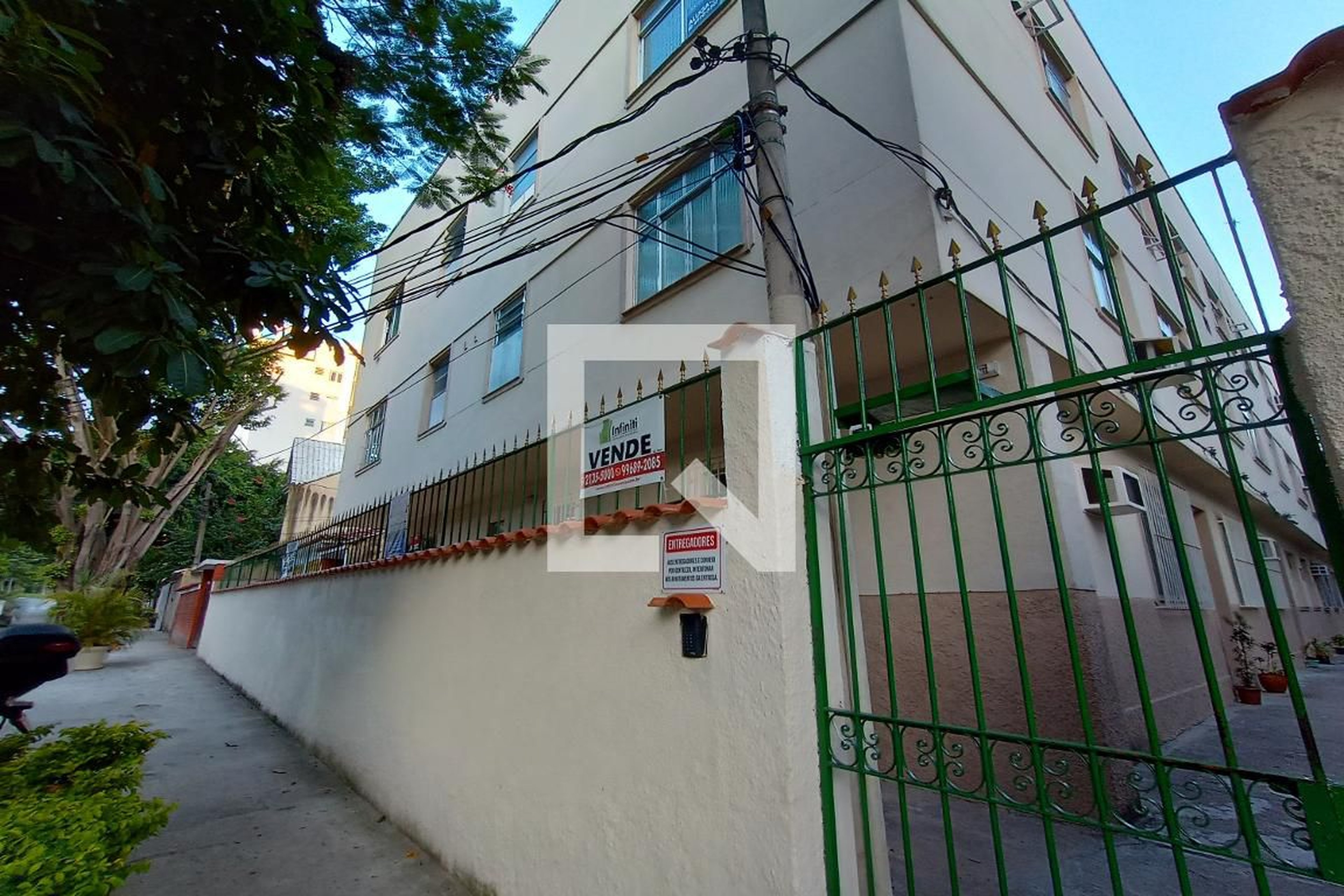 Fachada do Condomínio Condomínio Santa Amélia