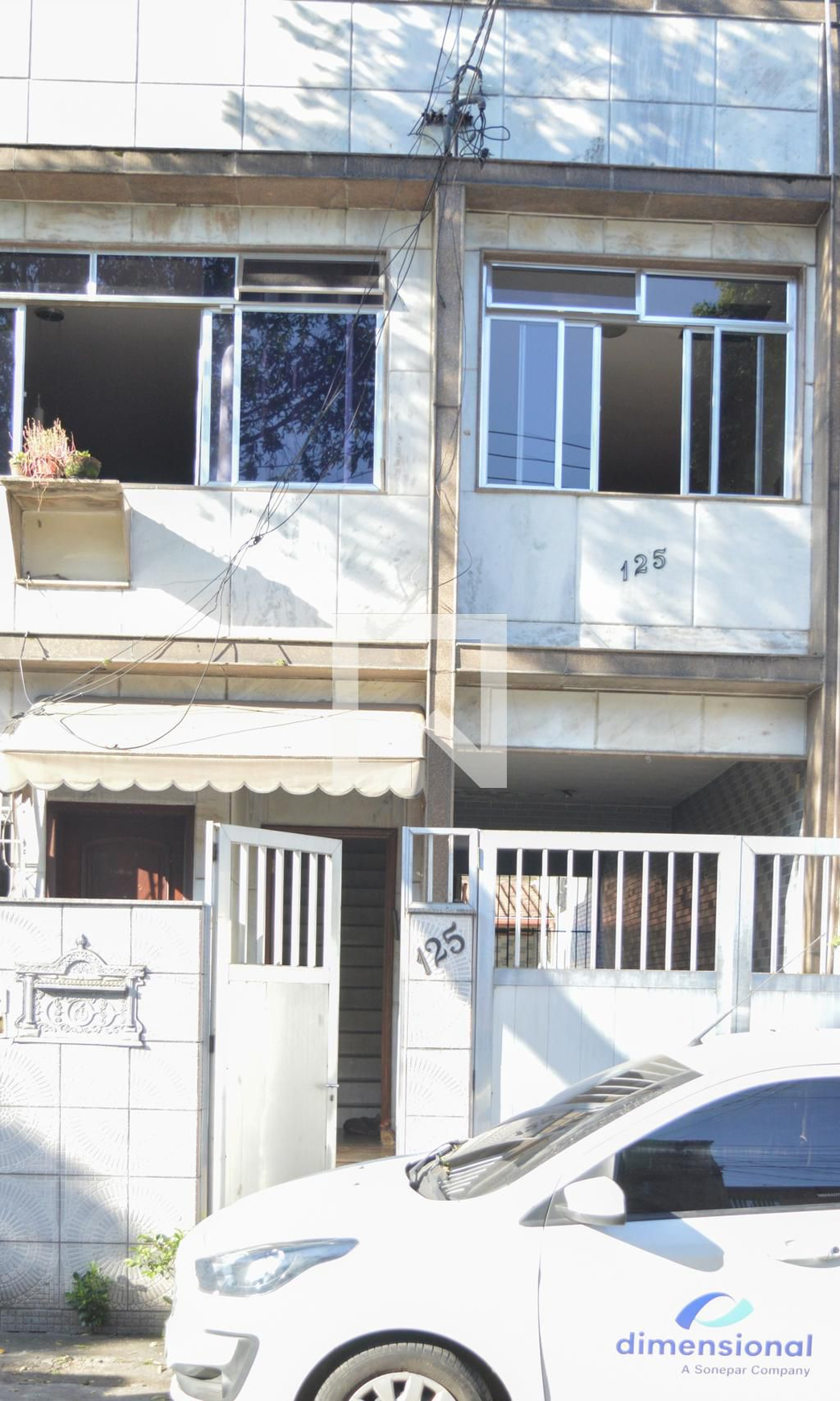 Fachada Condomínio em Rua Monsenhor Castelo Branco, 125