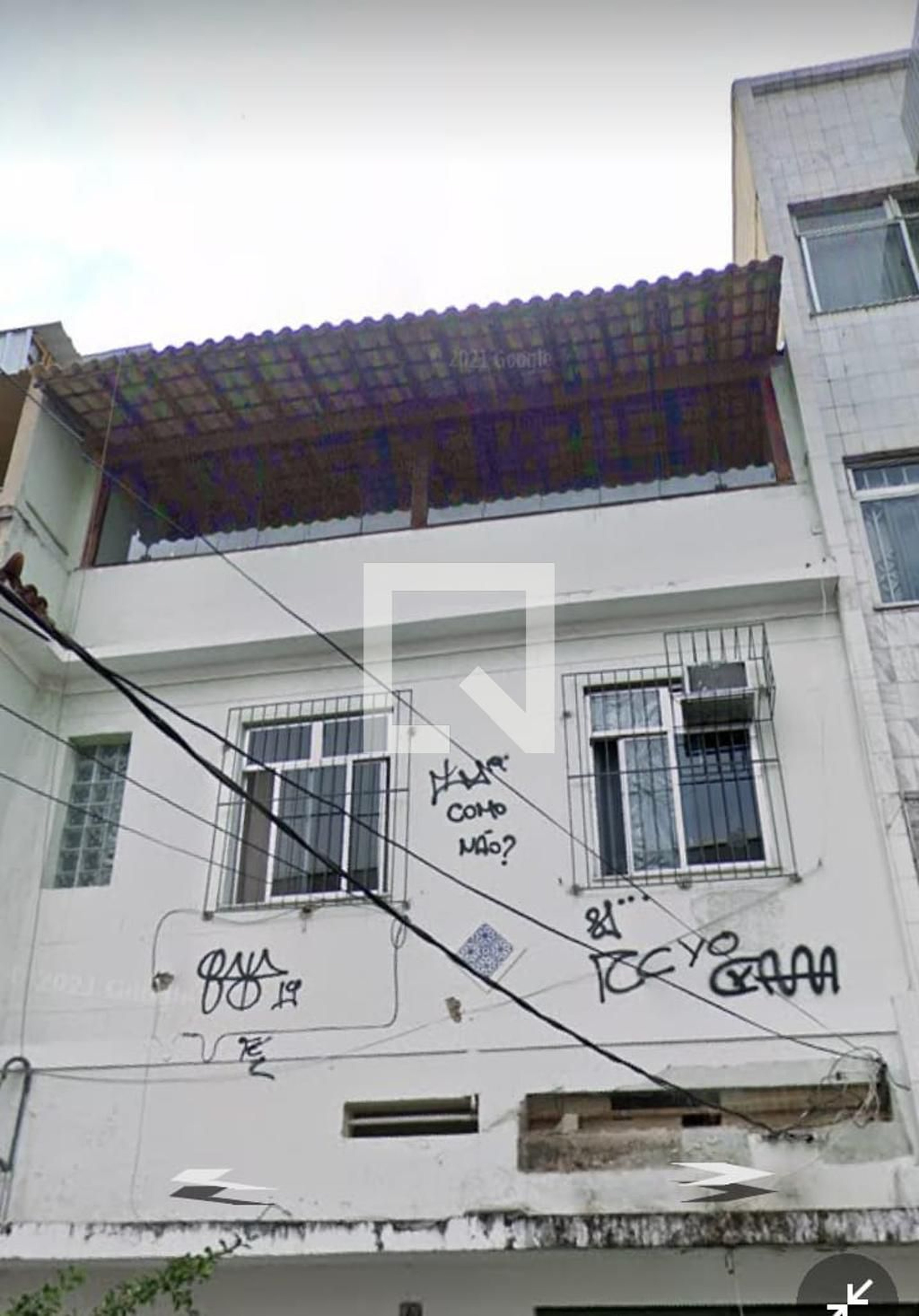 Fachada Condomínio em Rua Professora Paula Aquiles, 56