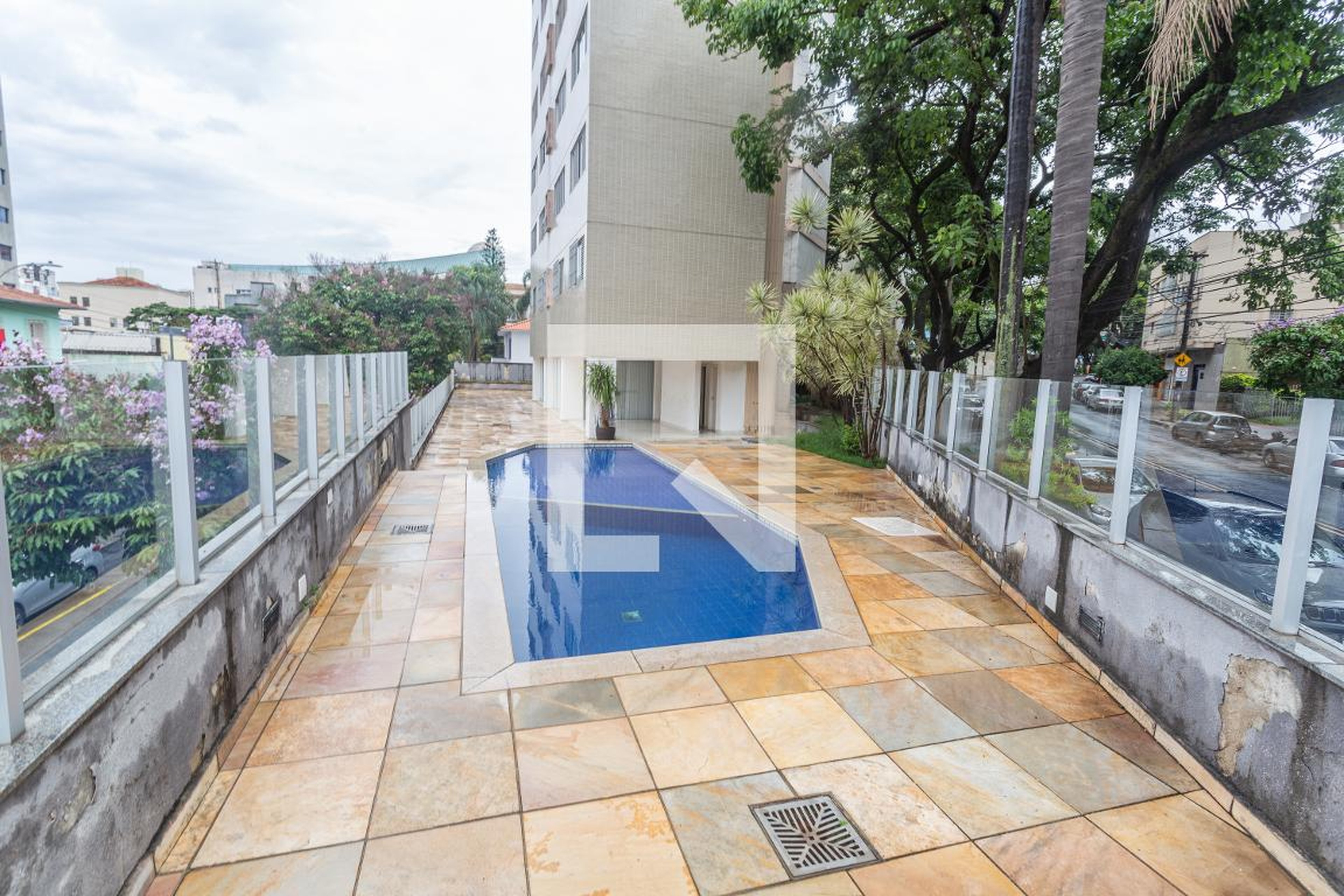 Área da Piscina - 