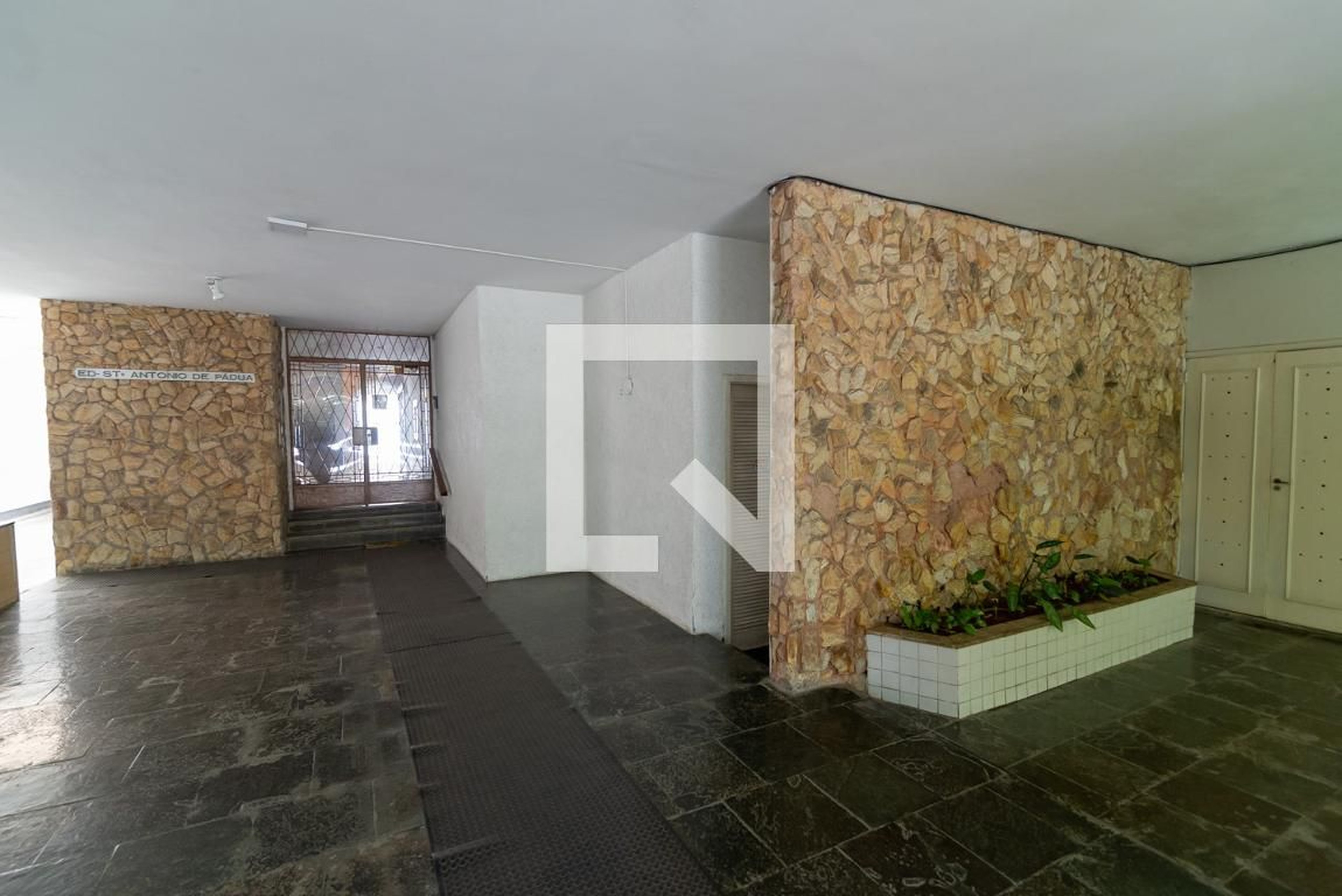 Hall de Entrada - Edifício Santo Antônio de Páduaqp