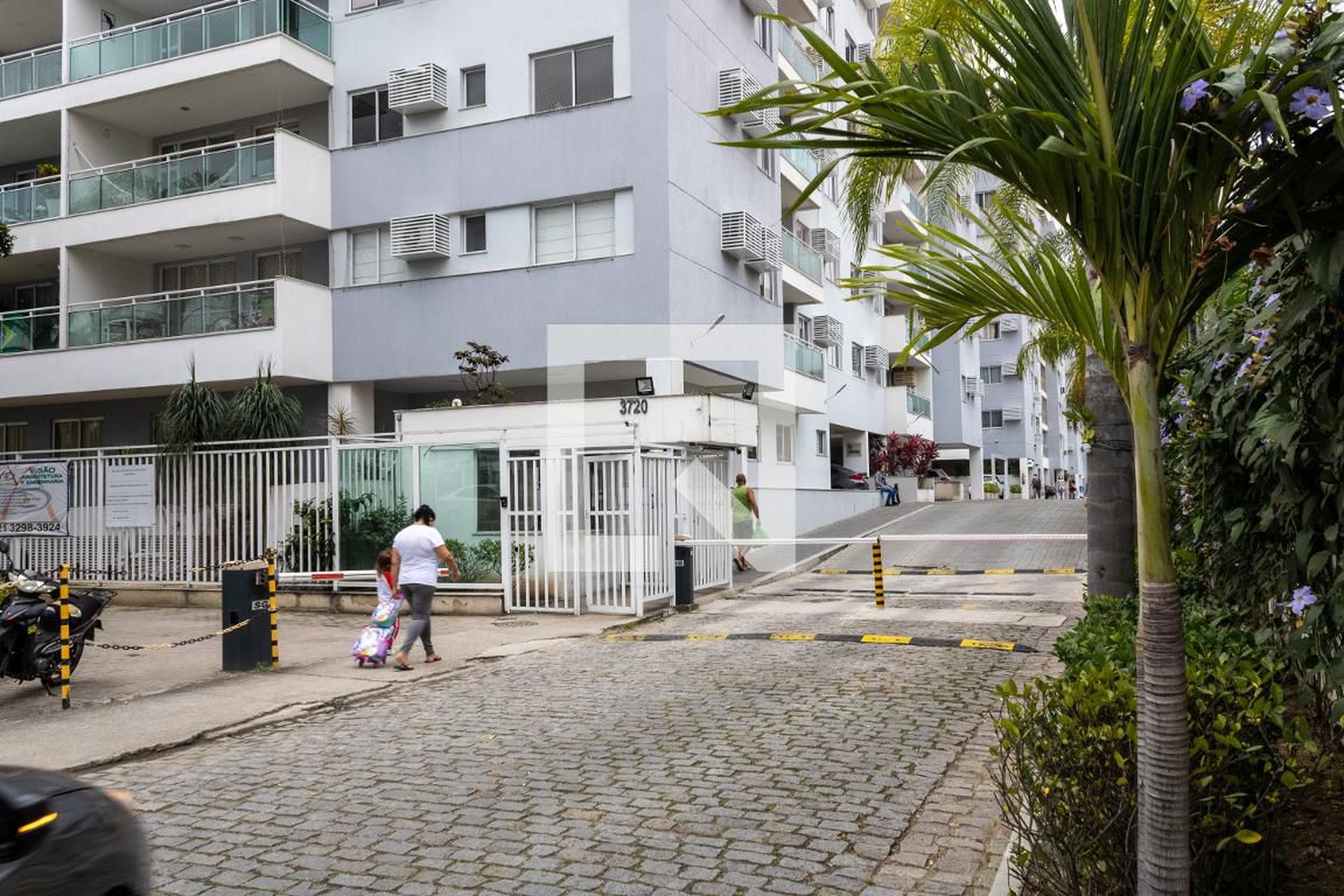 Fachada do Condomínio Condomínio Premium