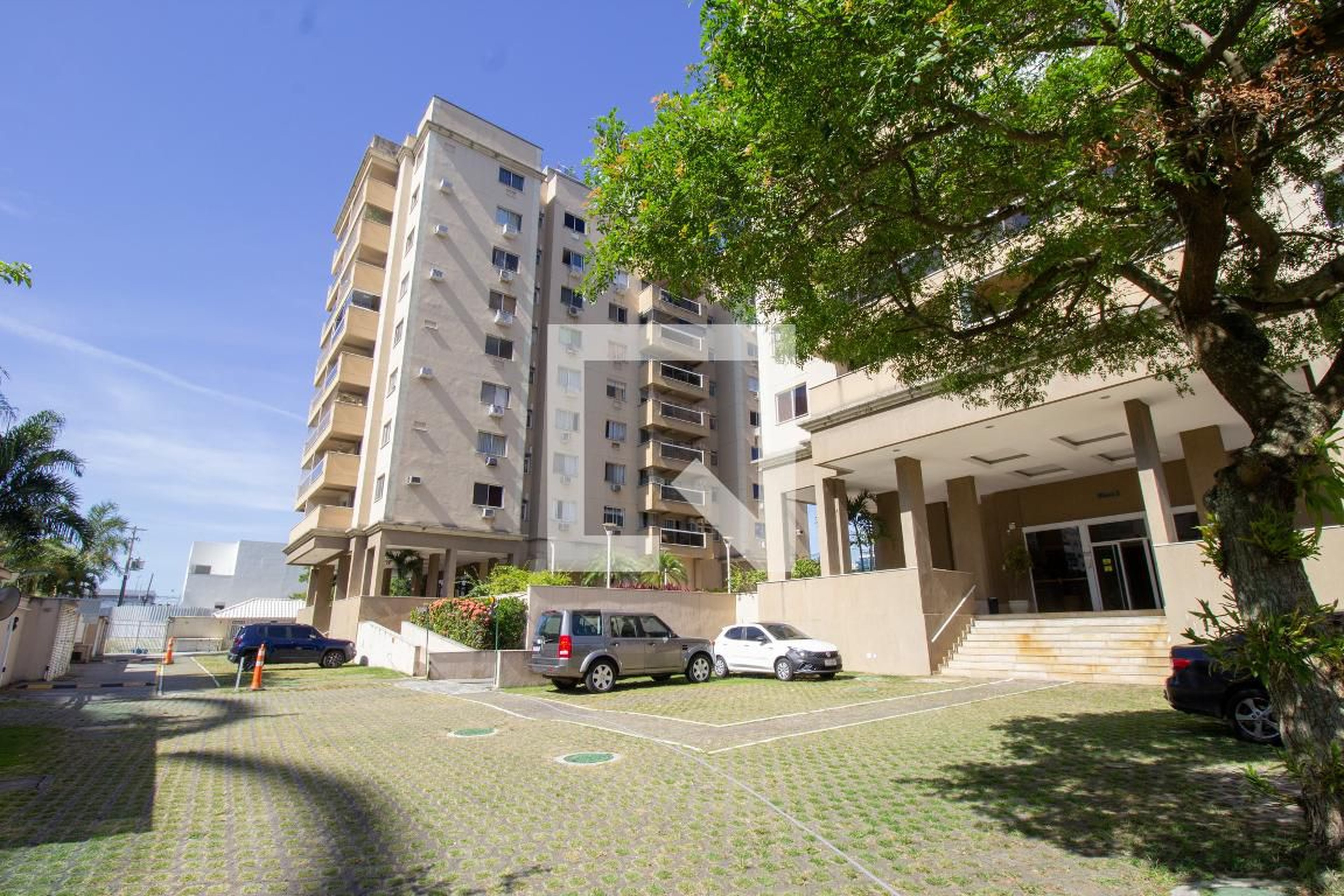 Fachada do Prédio Condomínio Saint Vivant