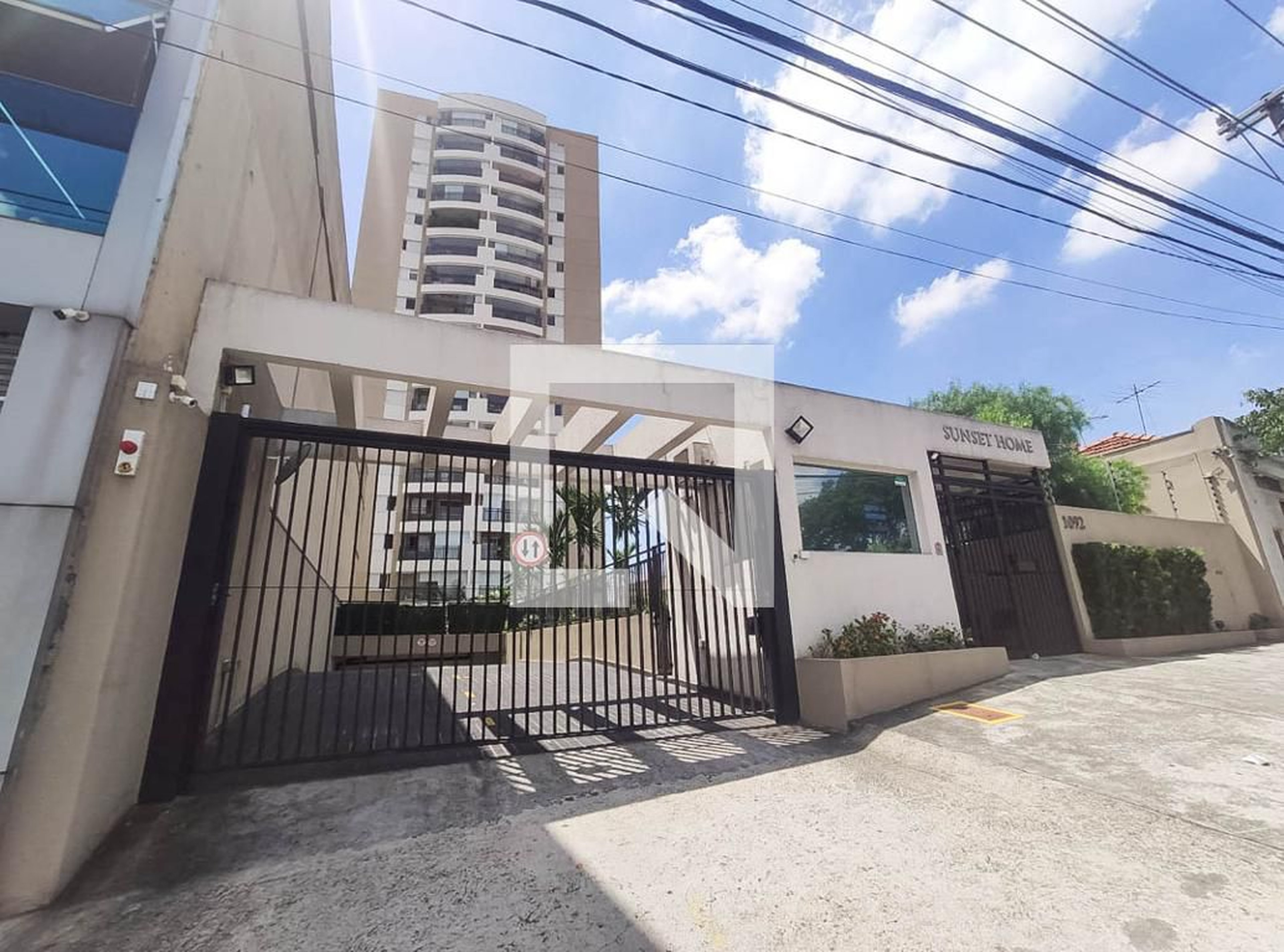 Fachada Condomínio em Avenida Alberto Byington, 177