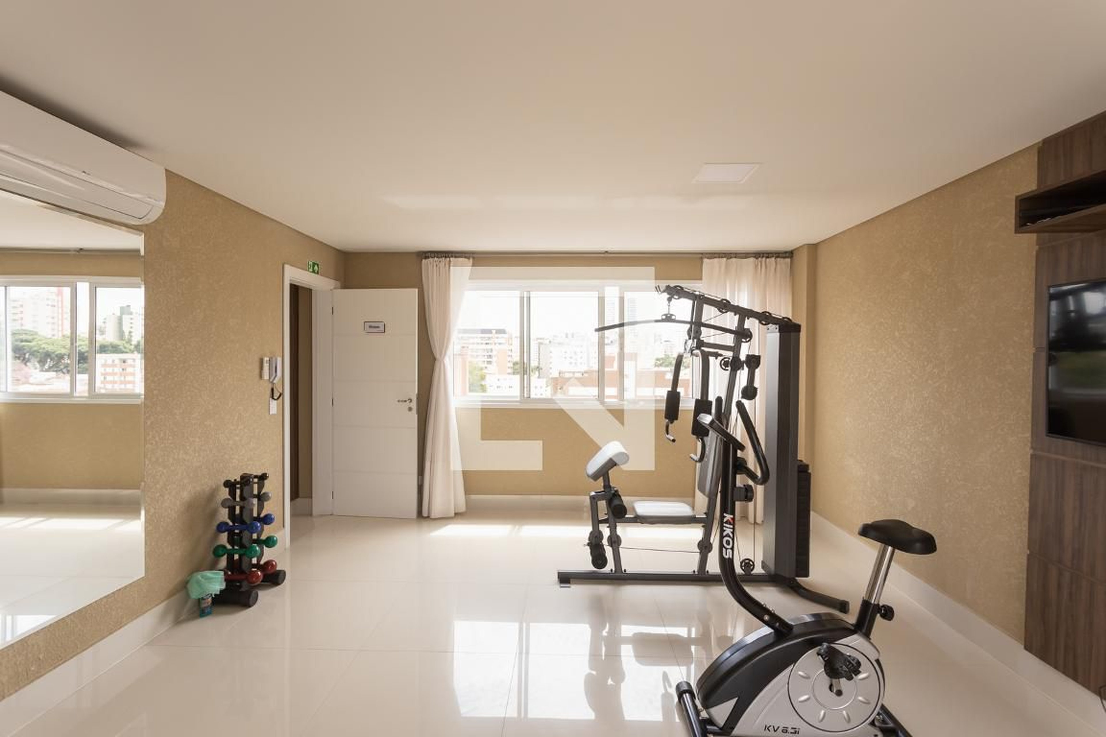 Academia - The Hills