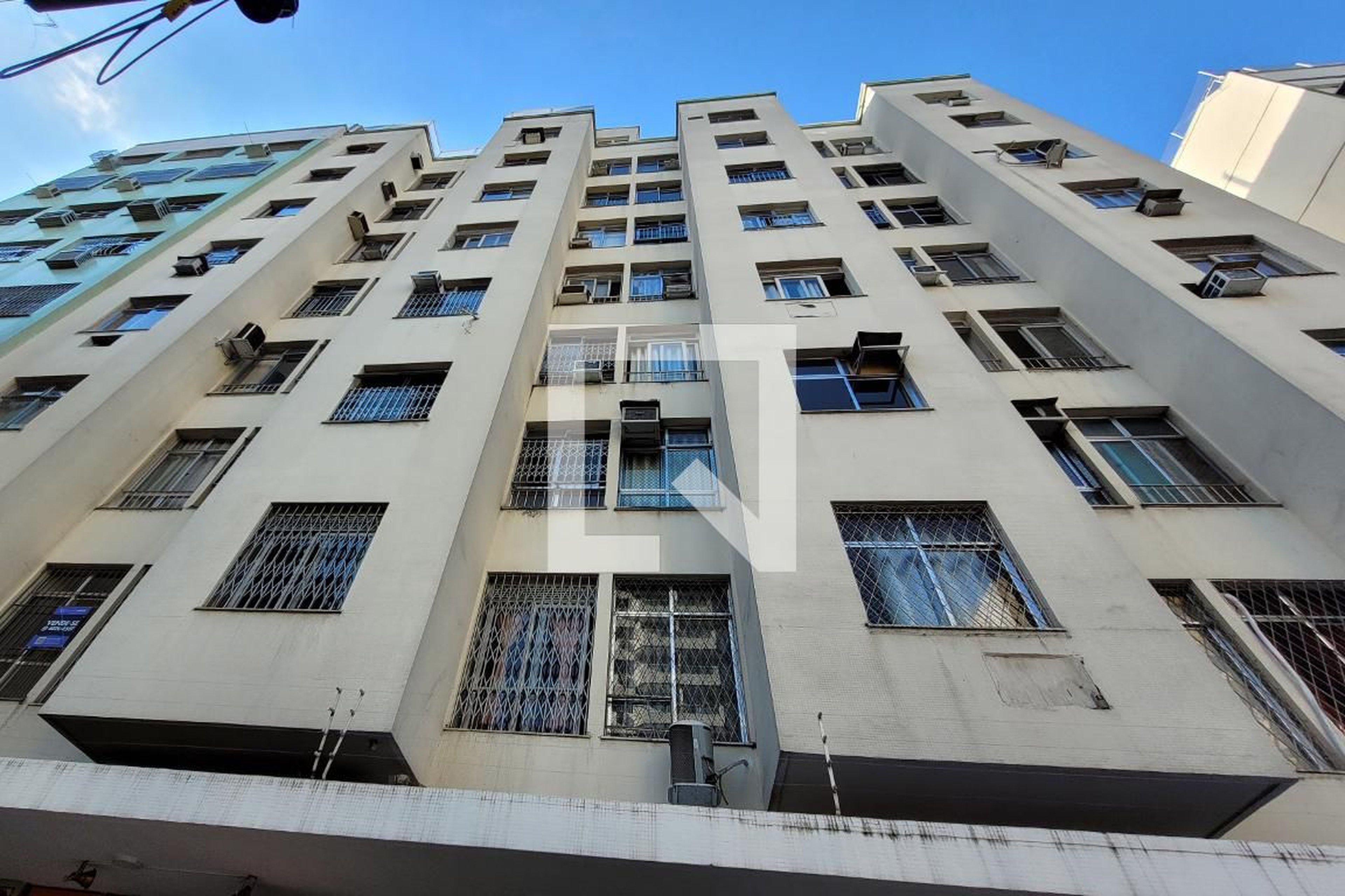 Fachada Condomínio em Rua Haddock Lobo, 322