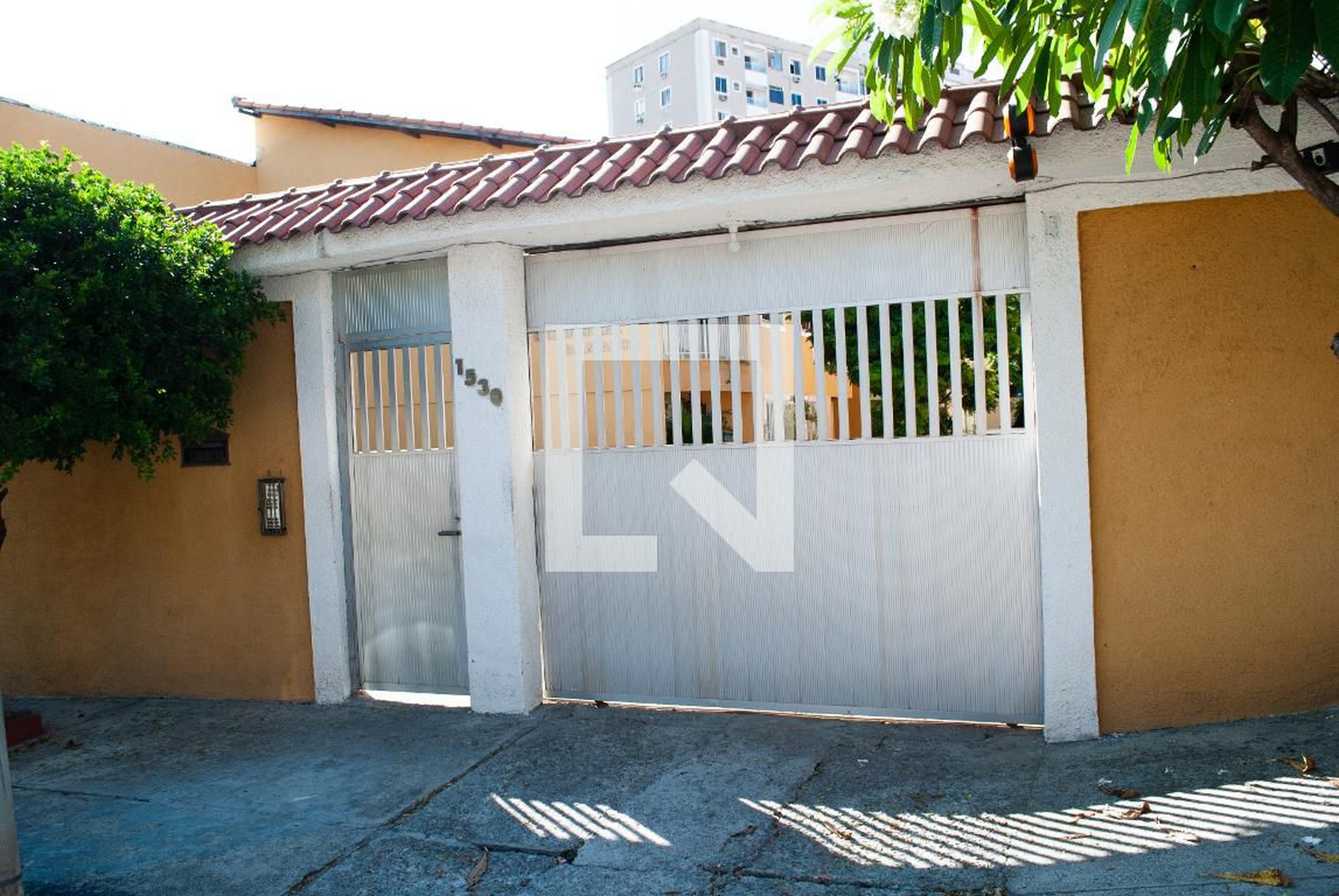 Fachada do Condomínio Condomínio Damasco