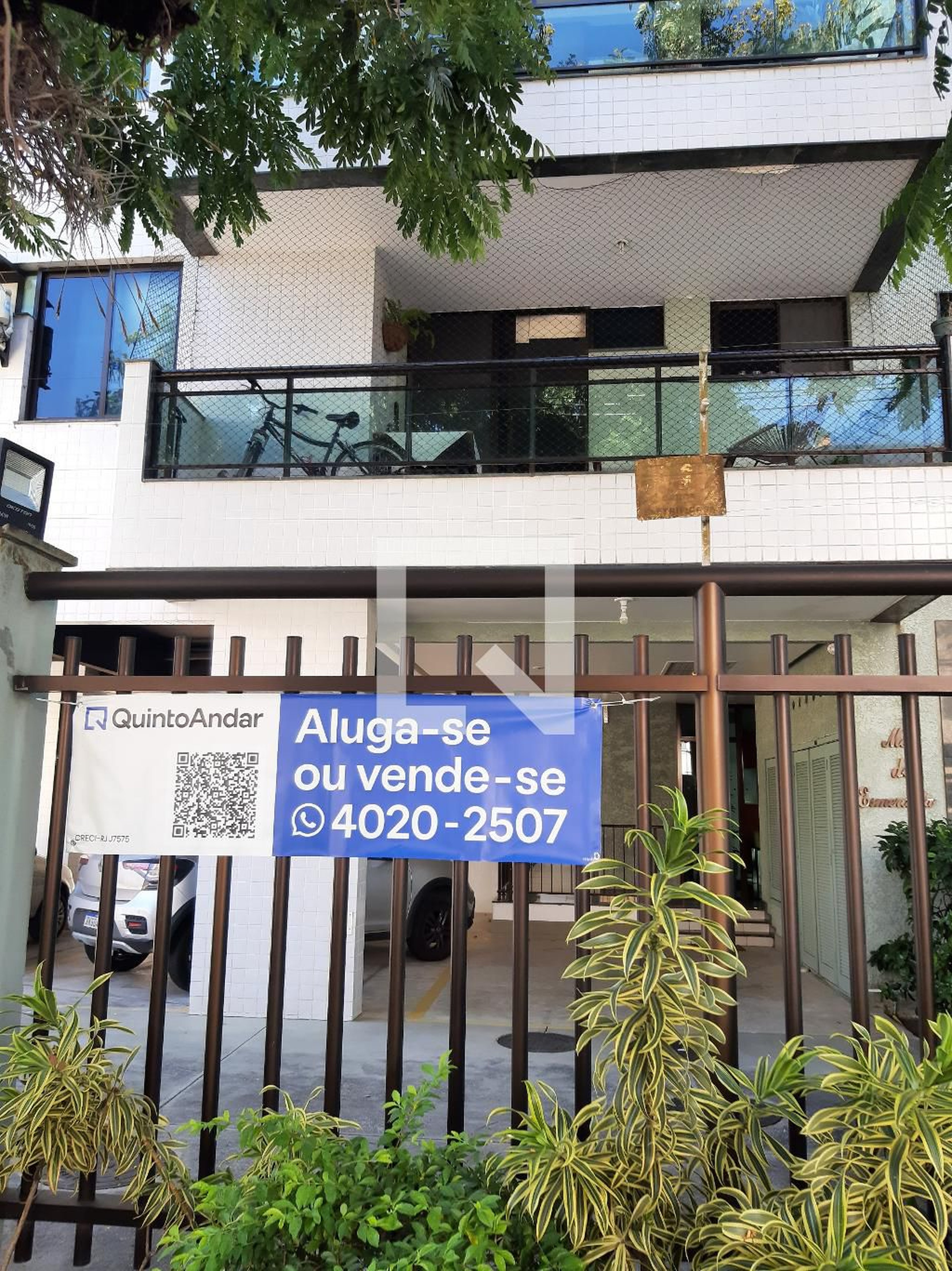 Fachada do Condomínio Condomínio Mar de Esmeralda