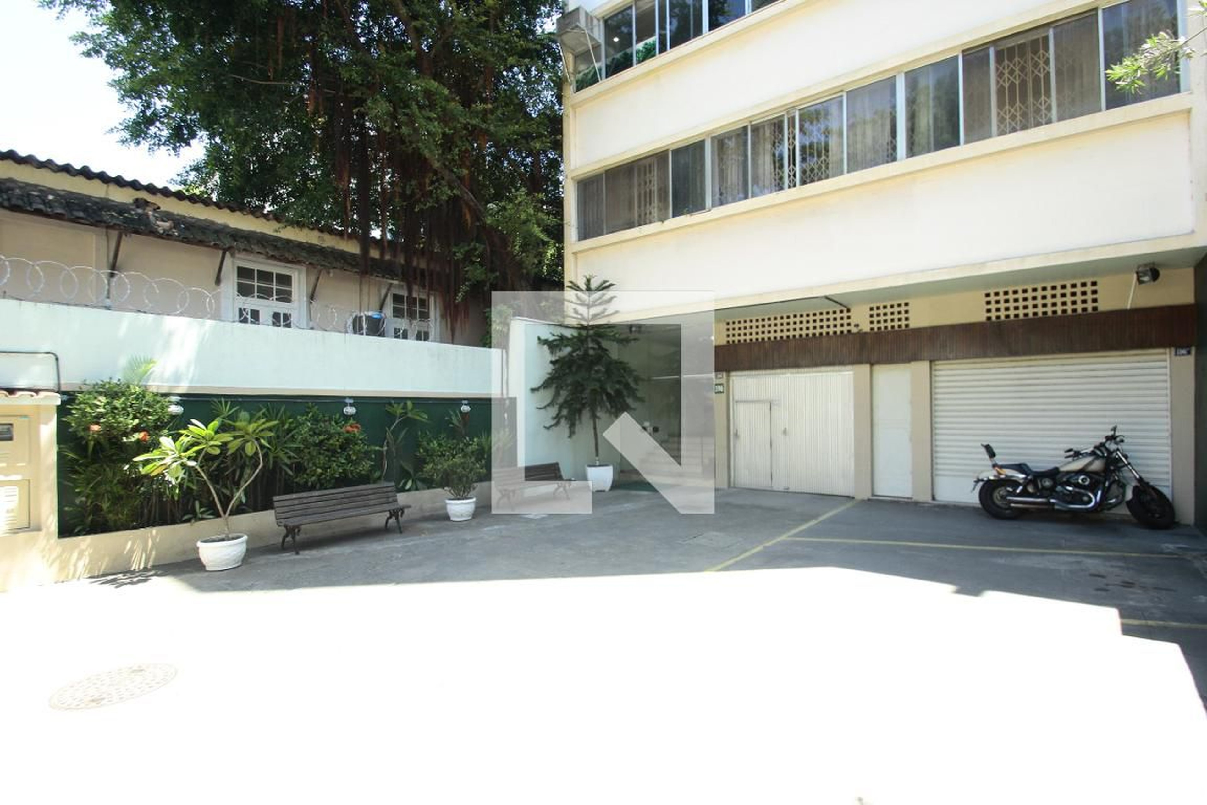 Entrada do Prédio - Edifício Ibitioca