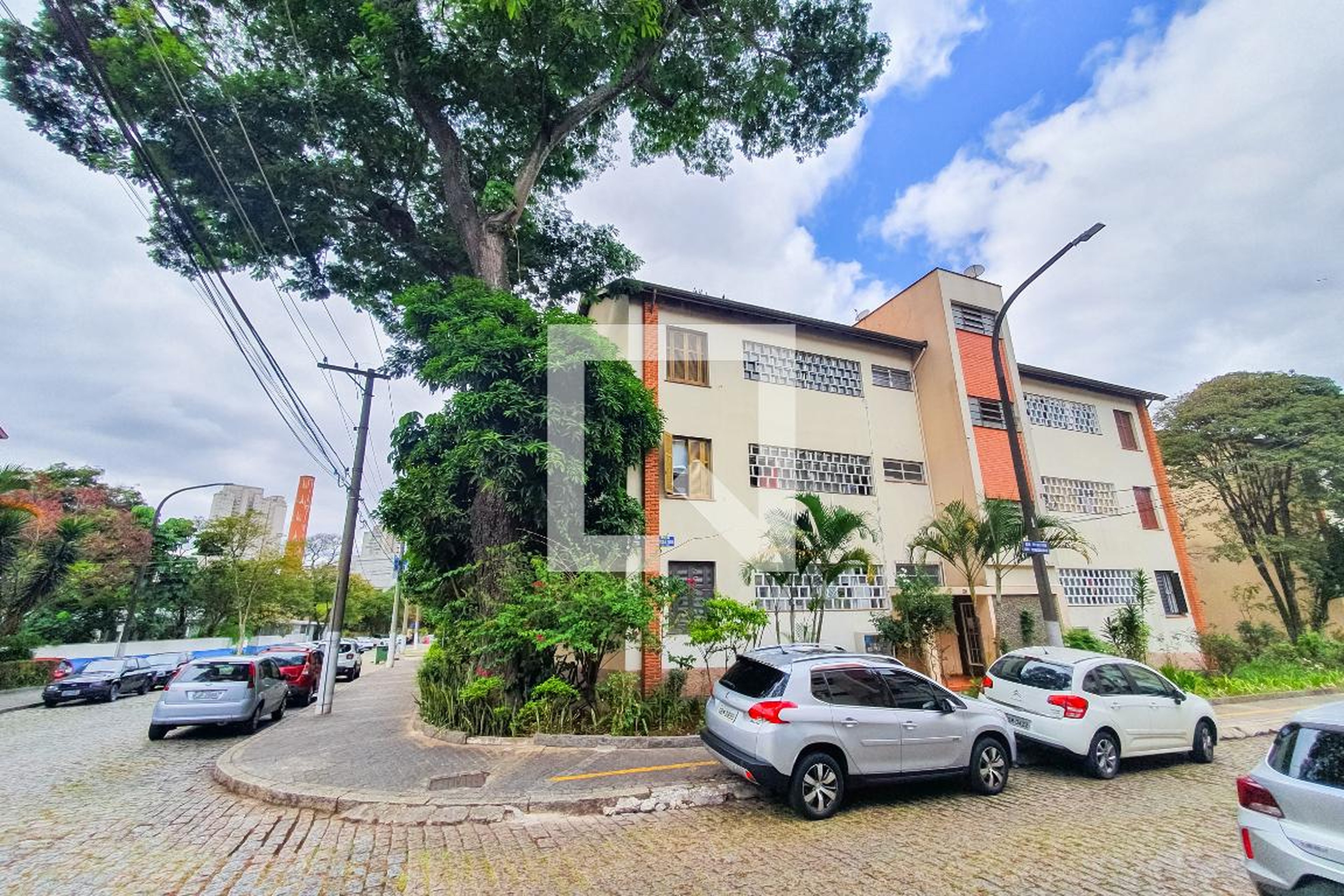 Fachada Condomínio Conjunto Santacruz