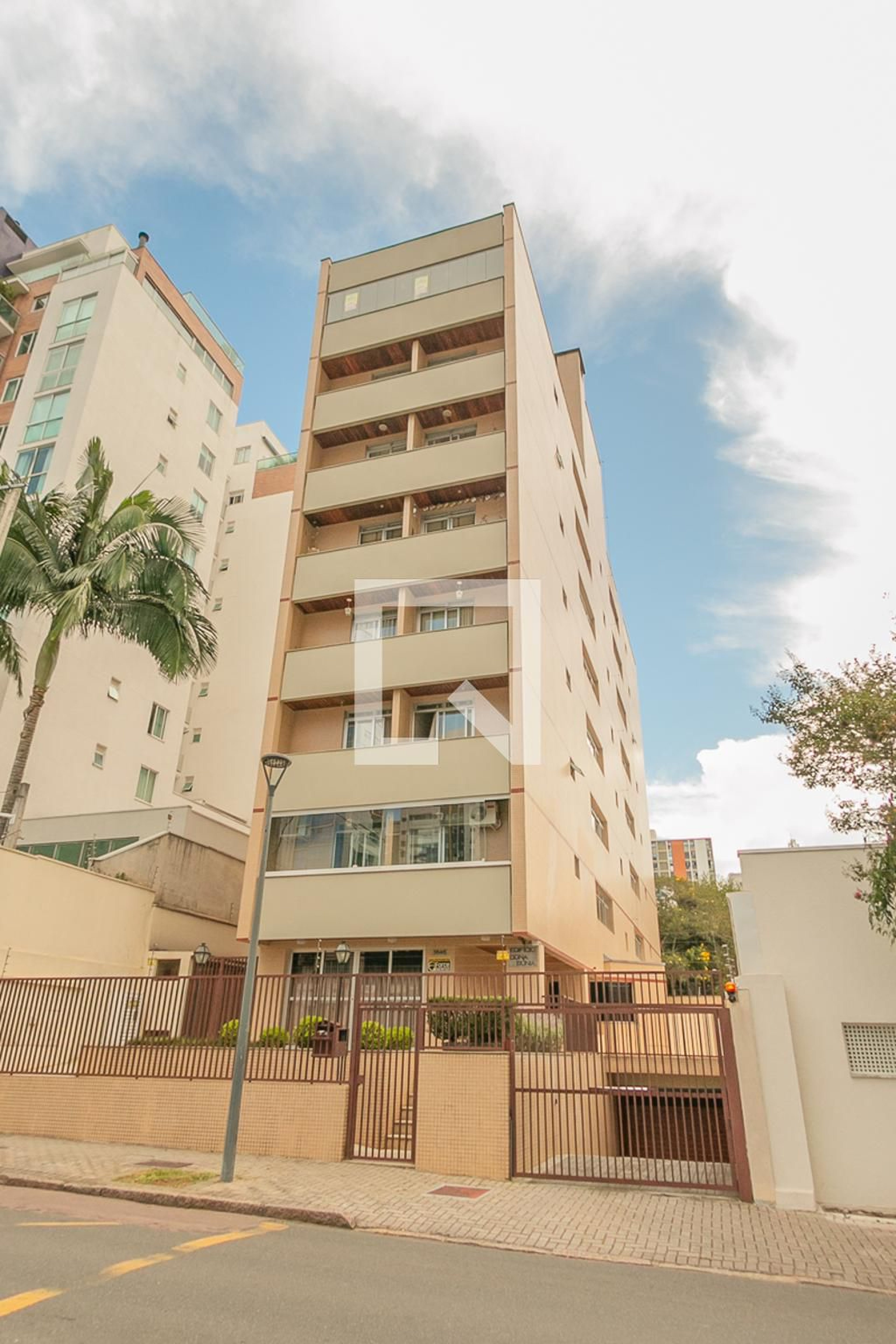 Fachada Condomínio Dona Bunia