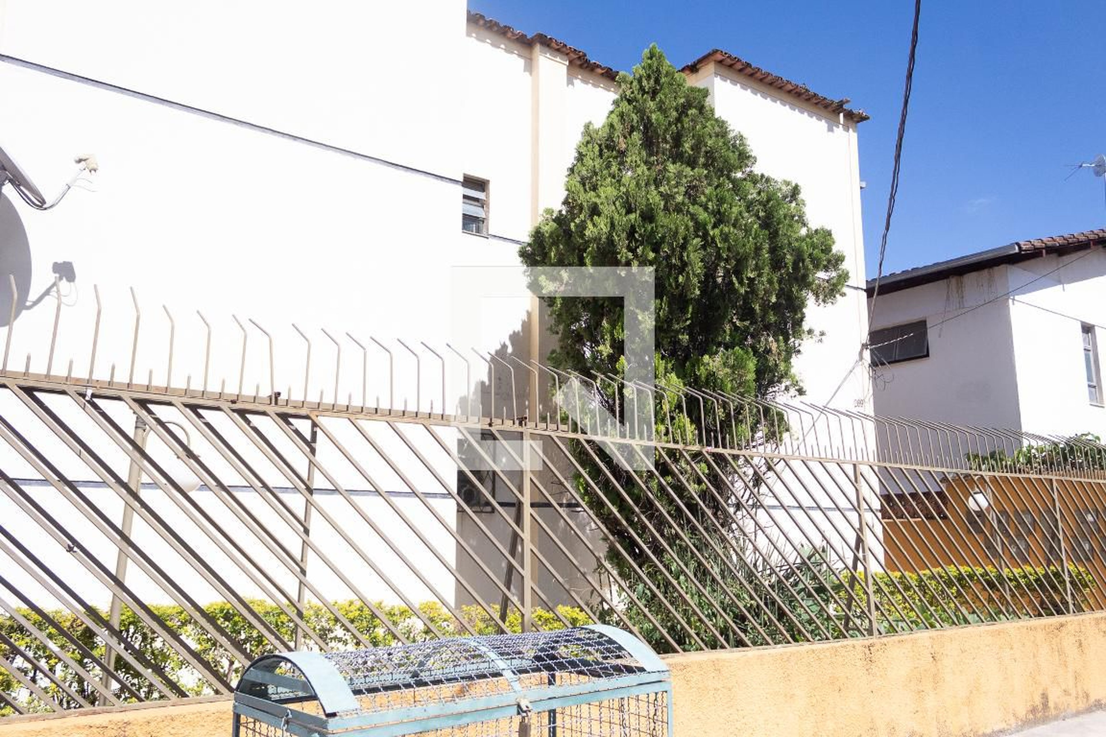 Fachada do Condomínio Condomínio em Rua dos Xavantes, 269