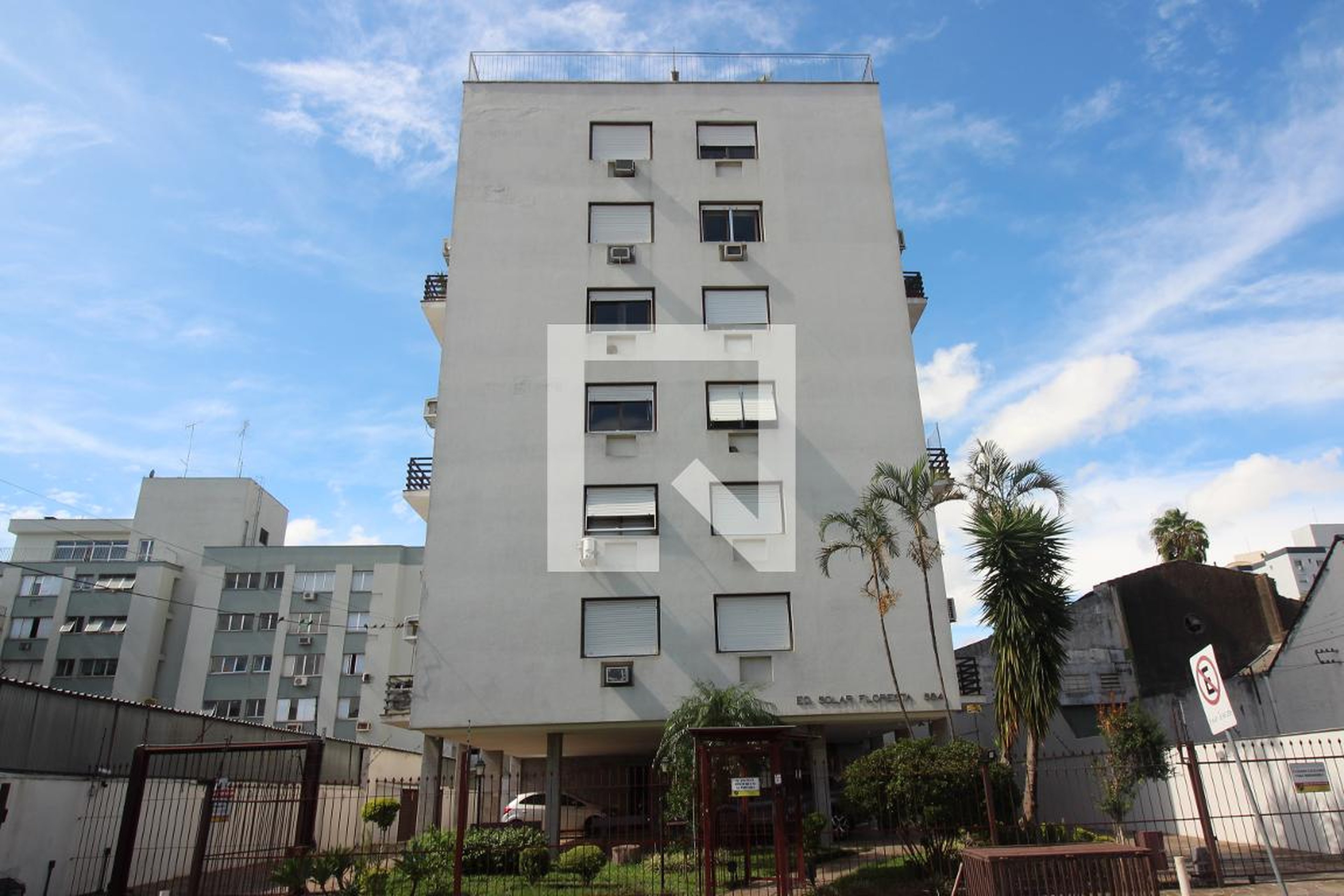 Fachada do Prédio Edifício Salar Floresta