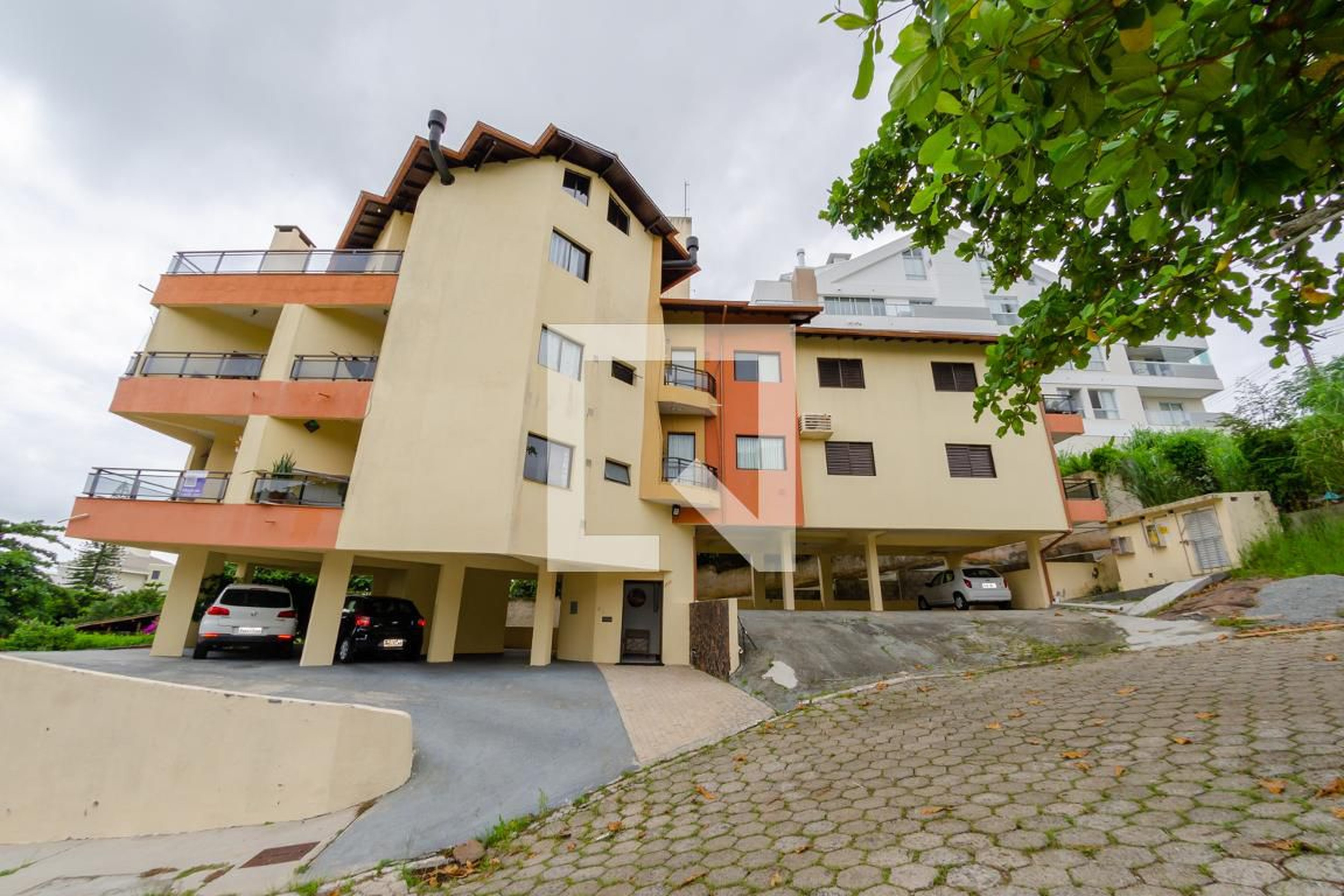 Fachada Residencial Colina