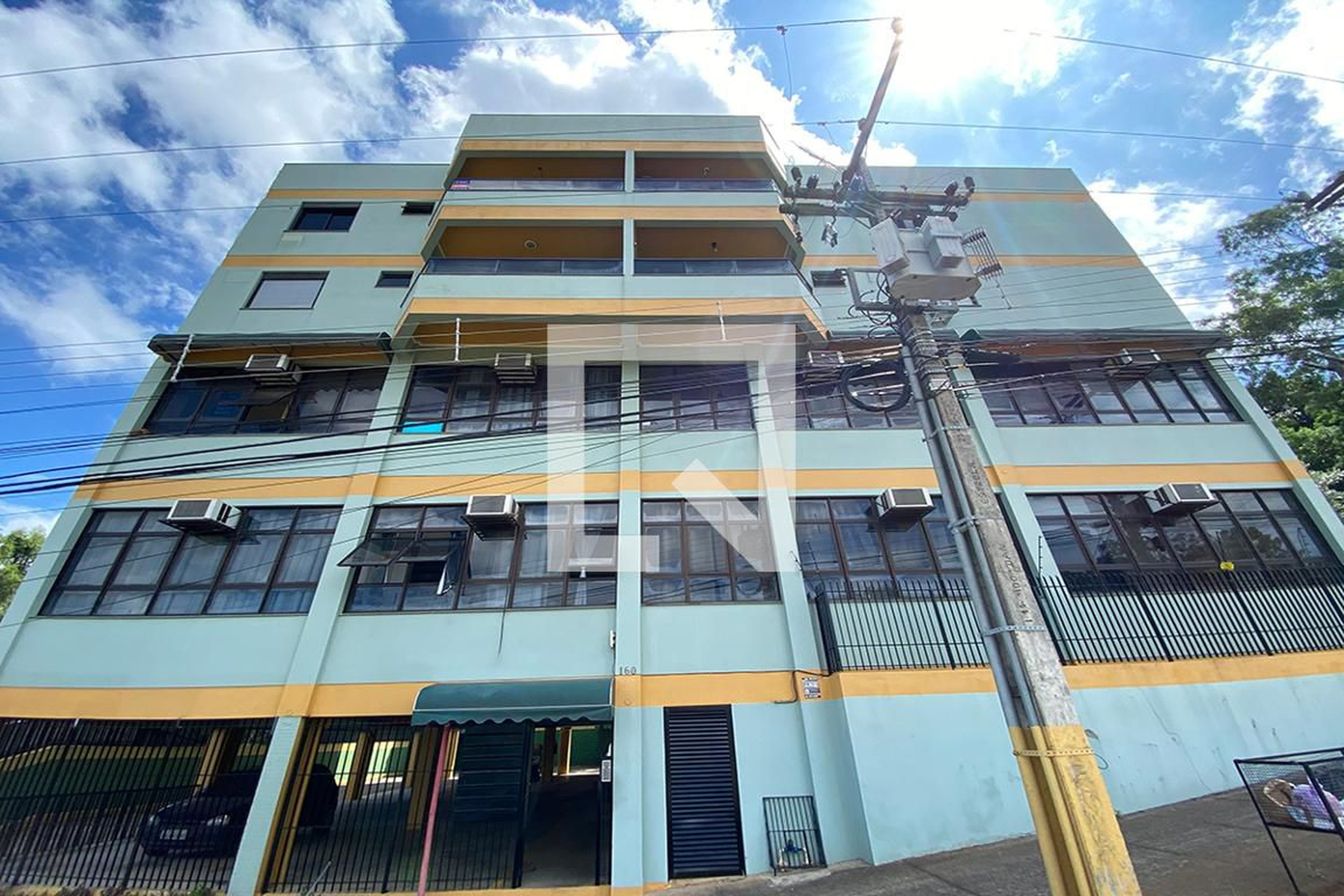 Fachada do Condomínio Edifício Marisol