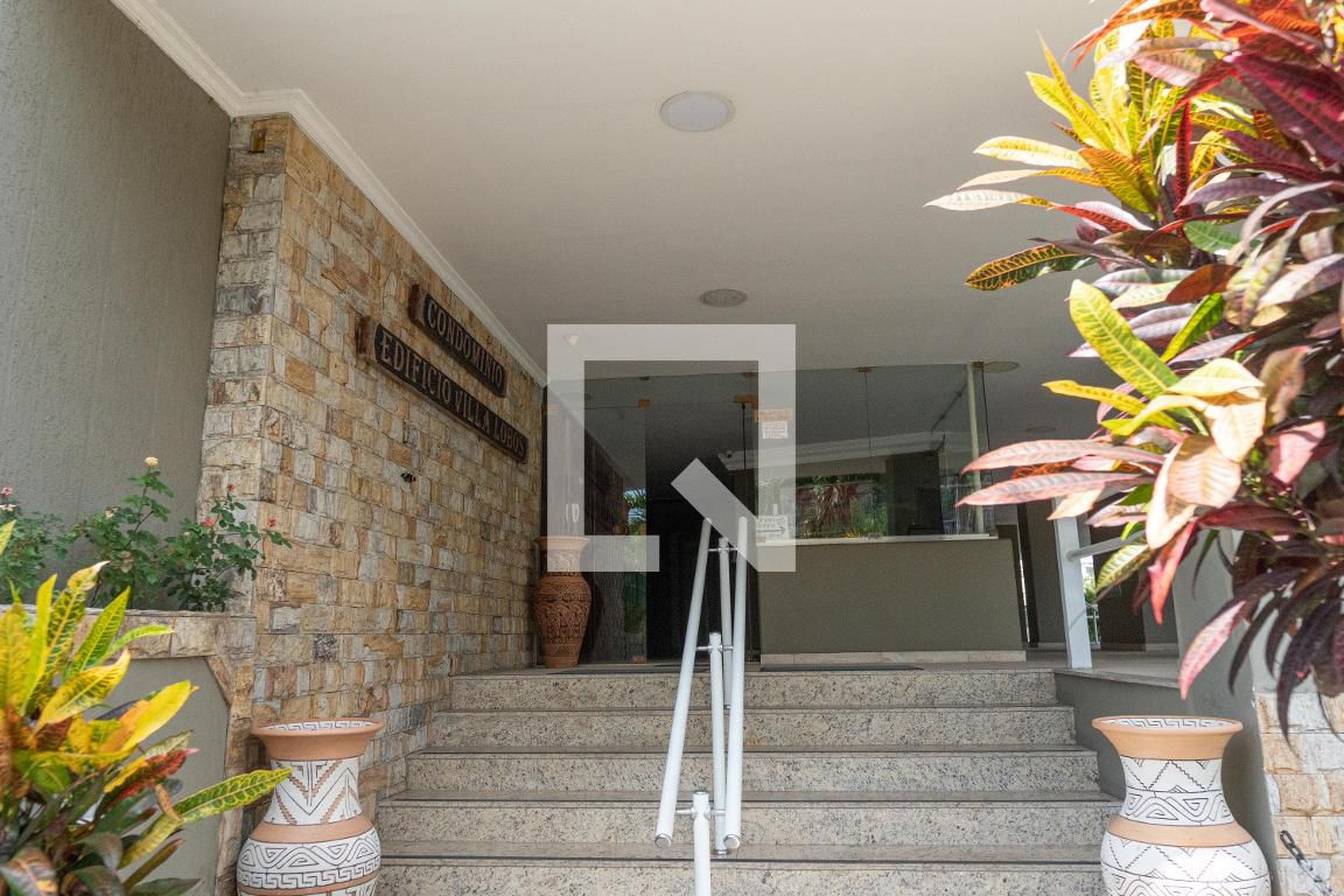 Hall de Entrada - Edifício Villa Lobos