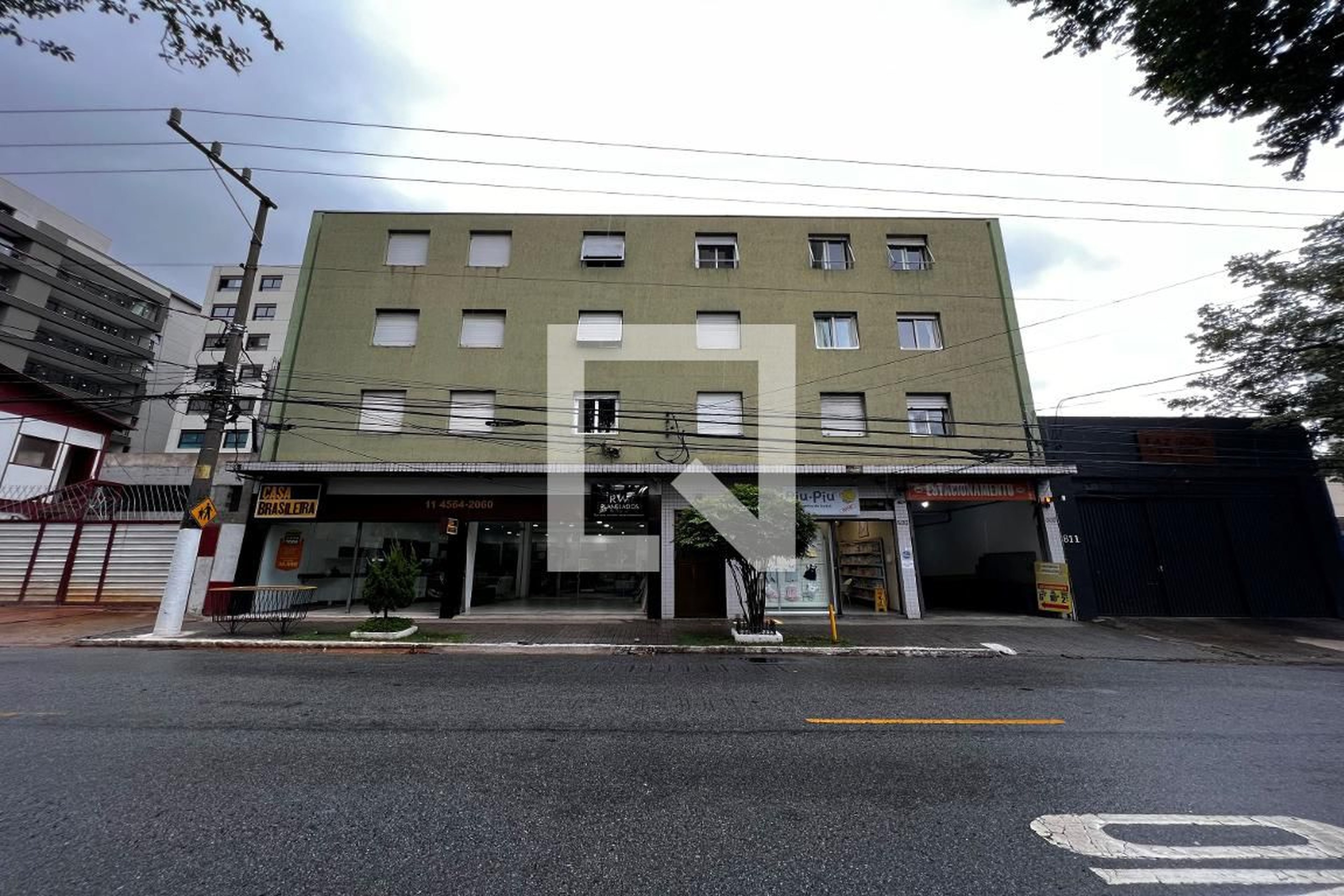 Fachada Condomínio em Rua Guaipá, 456