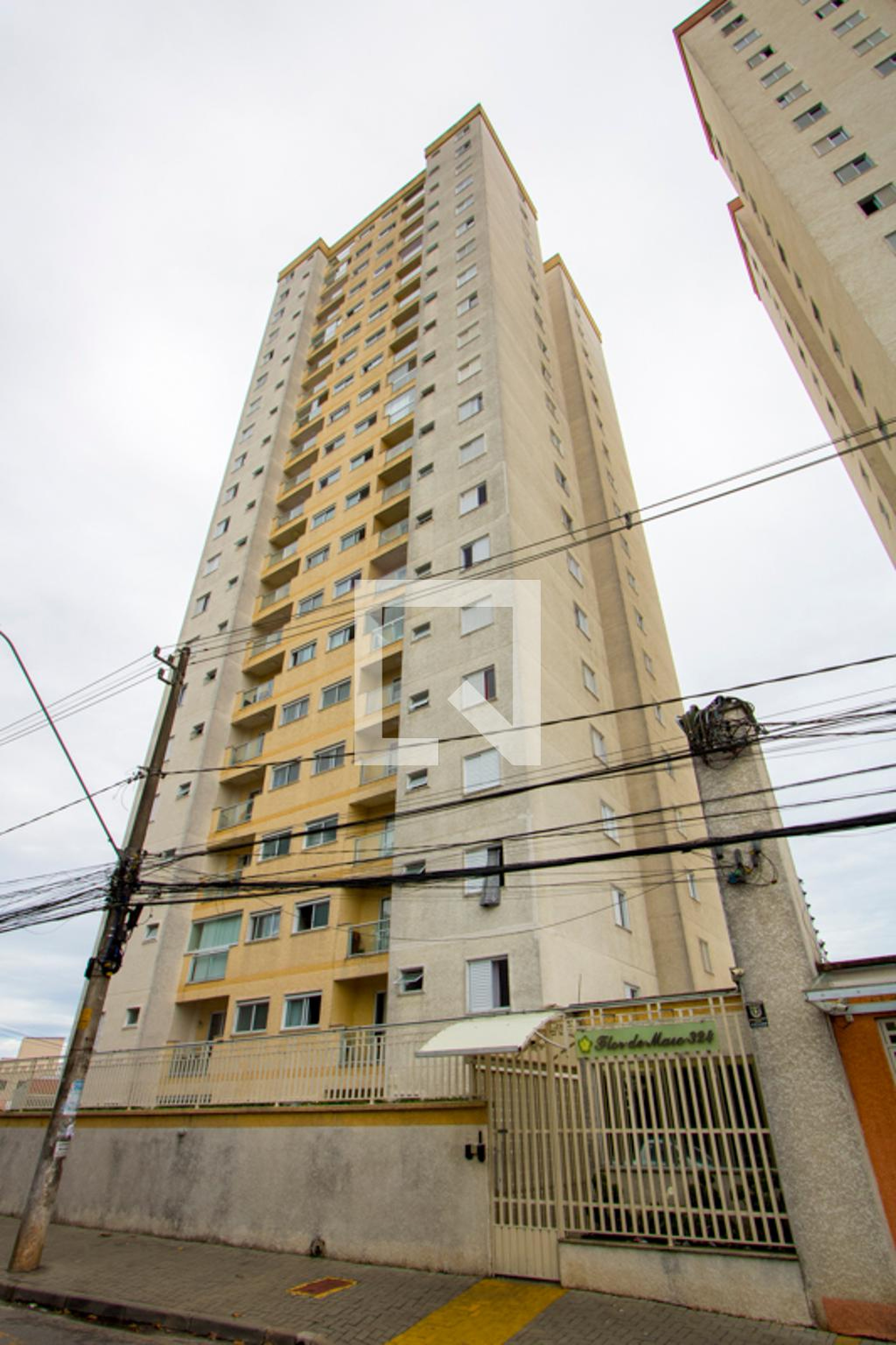 Fachada Condomínio em Rua Pedro Galvano, 161