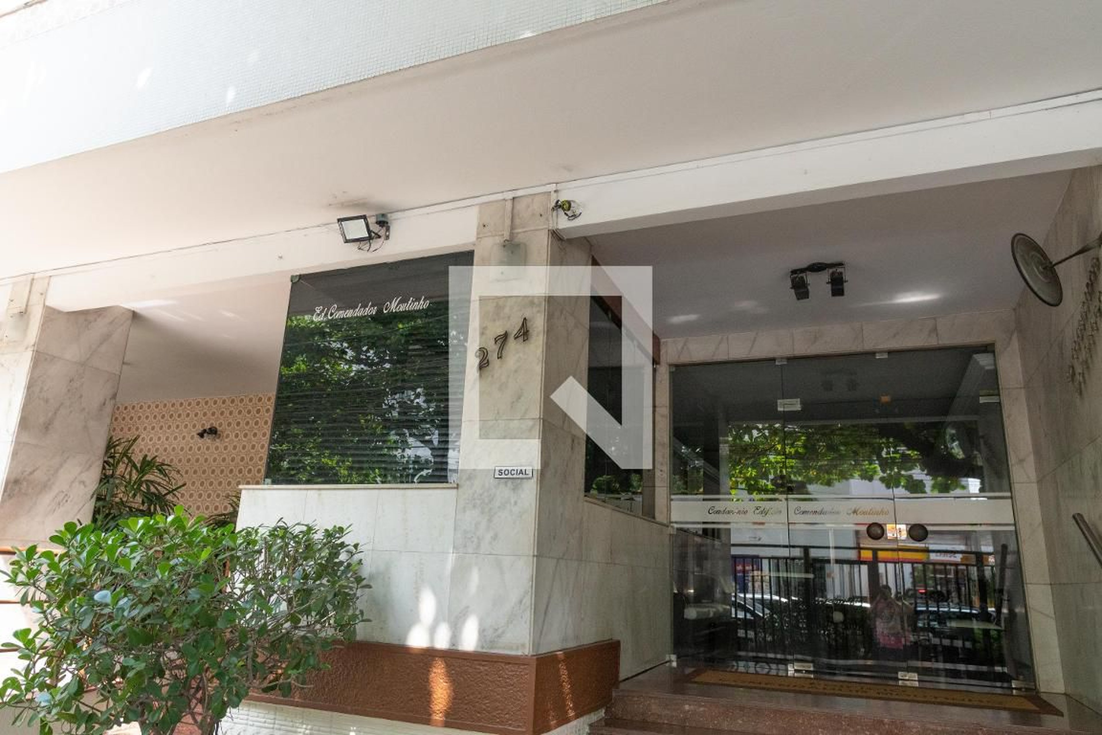 Hall de Entrada Condomínio Comendador Moutinho