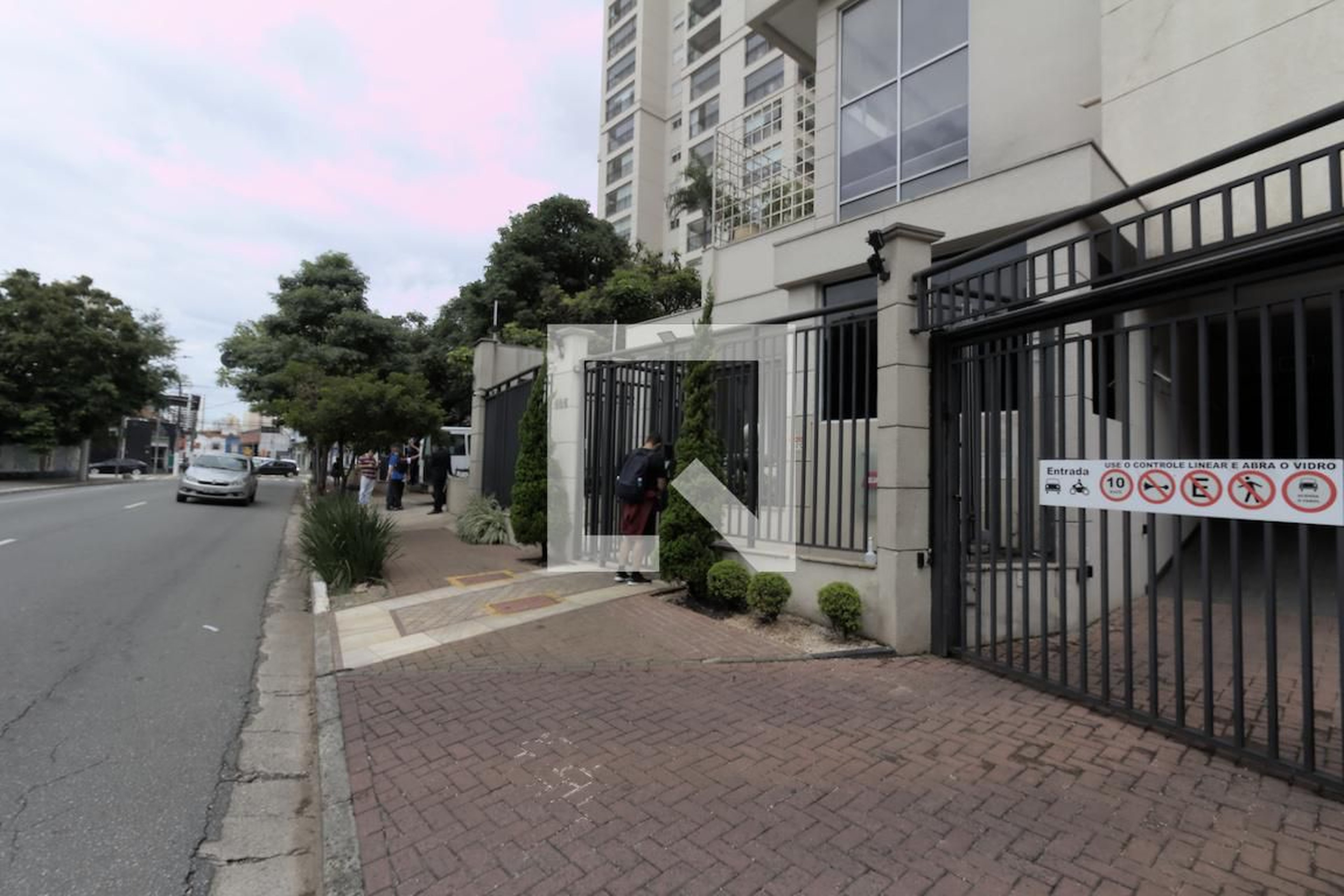 Fachada do Condomínio Condomínio Quality House Lapa