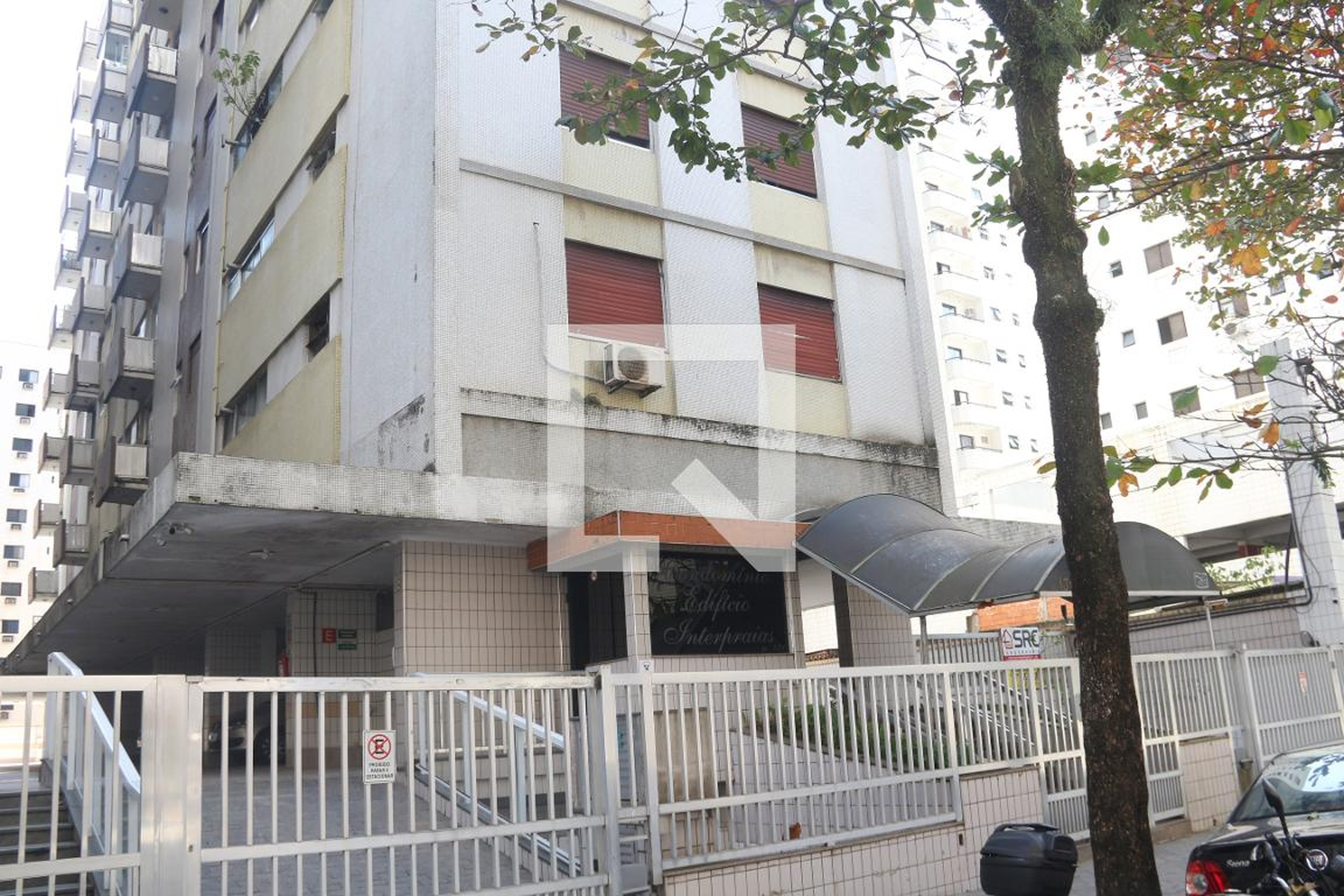 Fachada Condomínio em Rua Pero Correa, 135