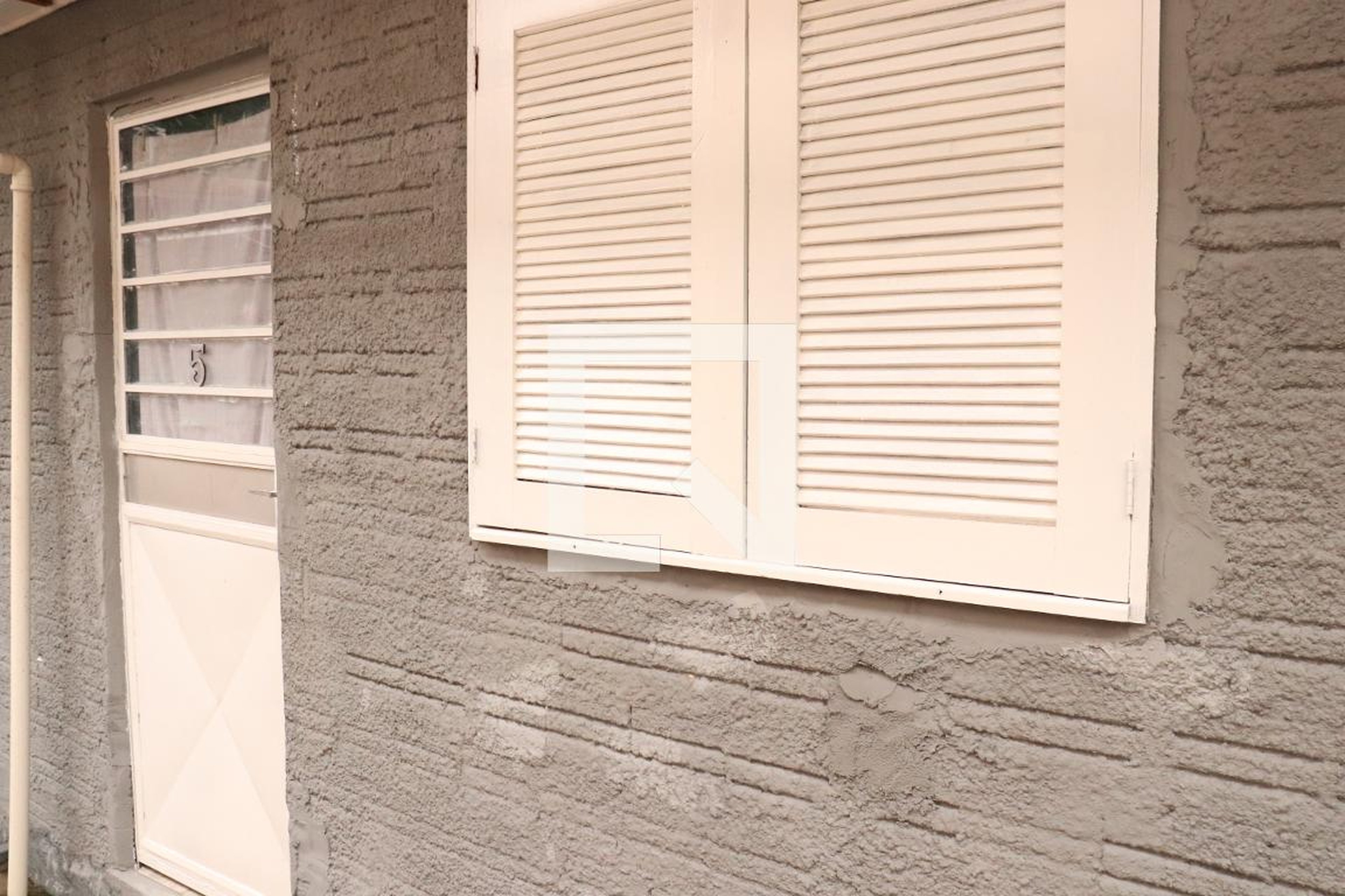 Fachada Condomínio em Rua Santa Rosa, 235