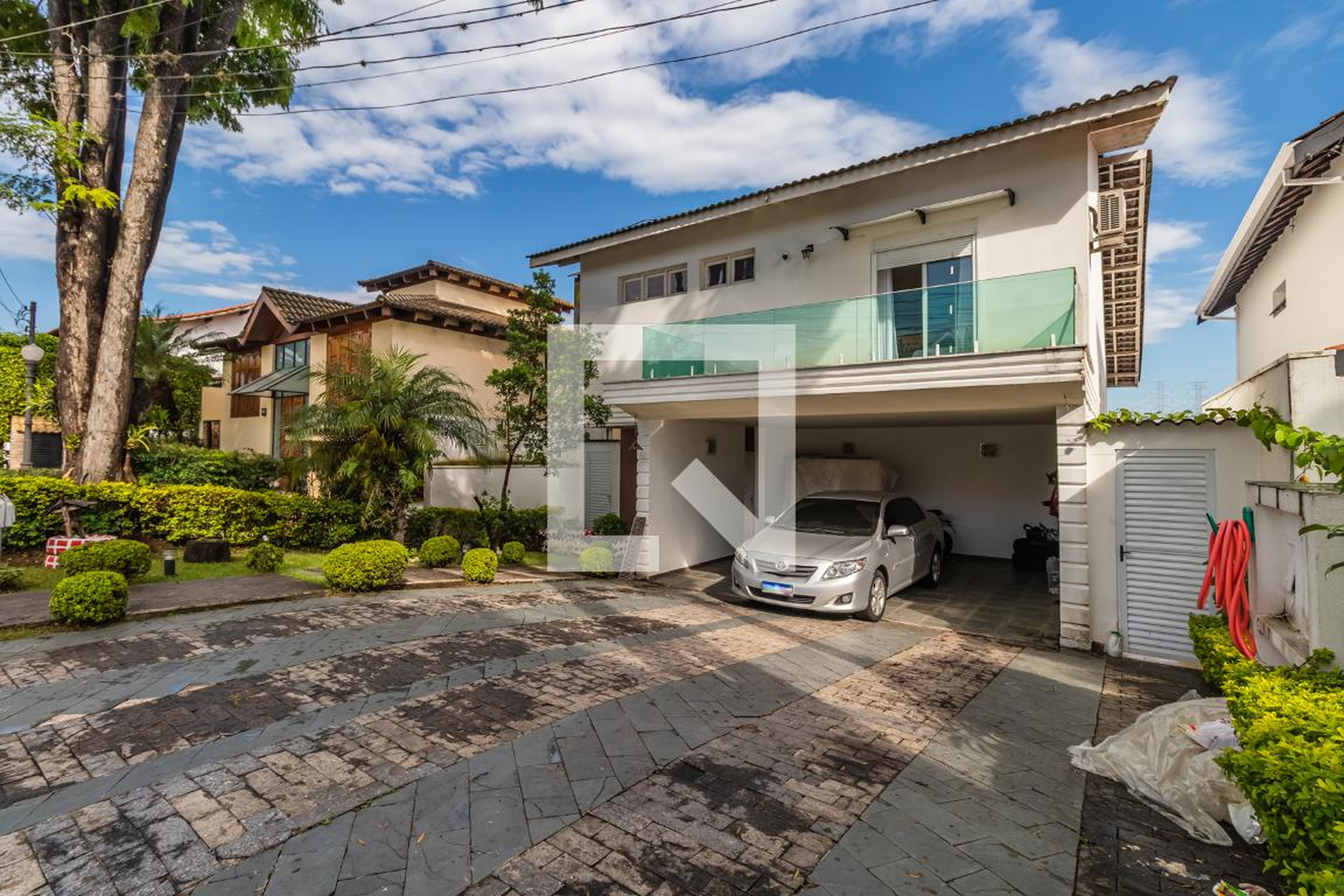 Fachada Condomínio Alphaville Residencial 6