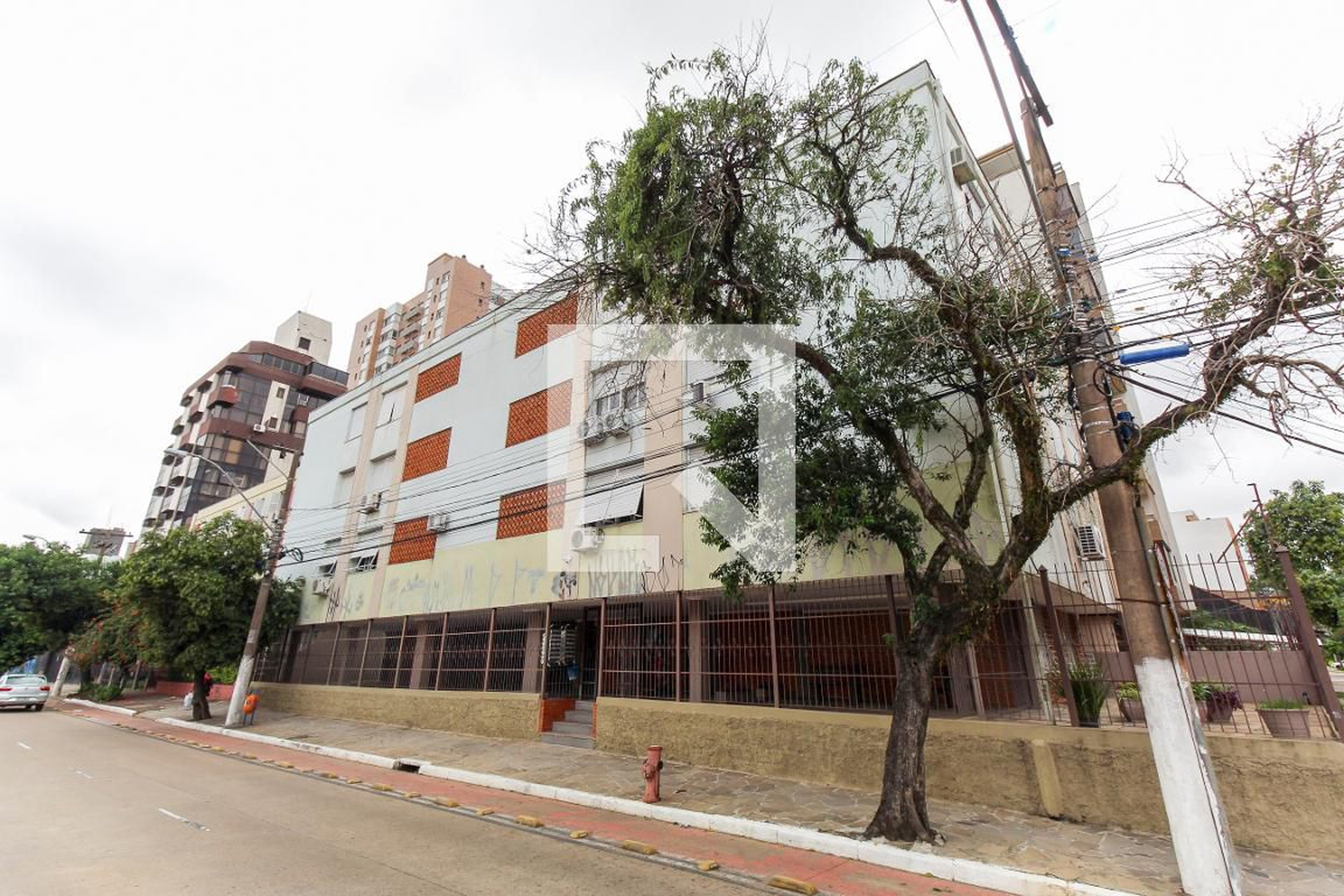 Fachada Condomínio em Avenida Érico Veríssimo, 774