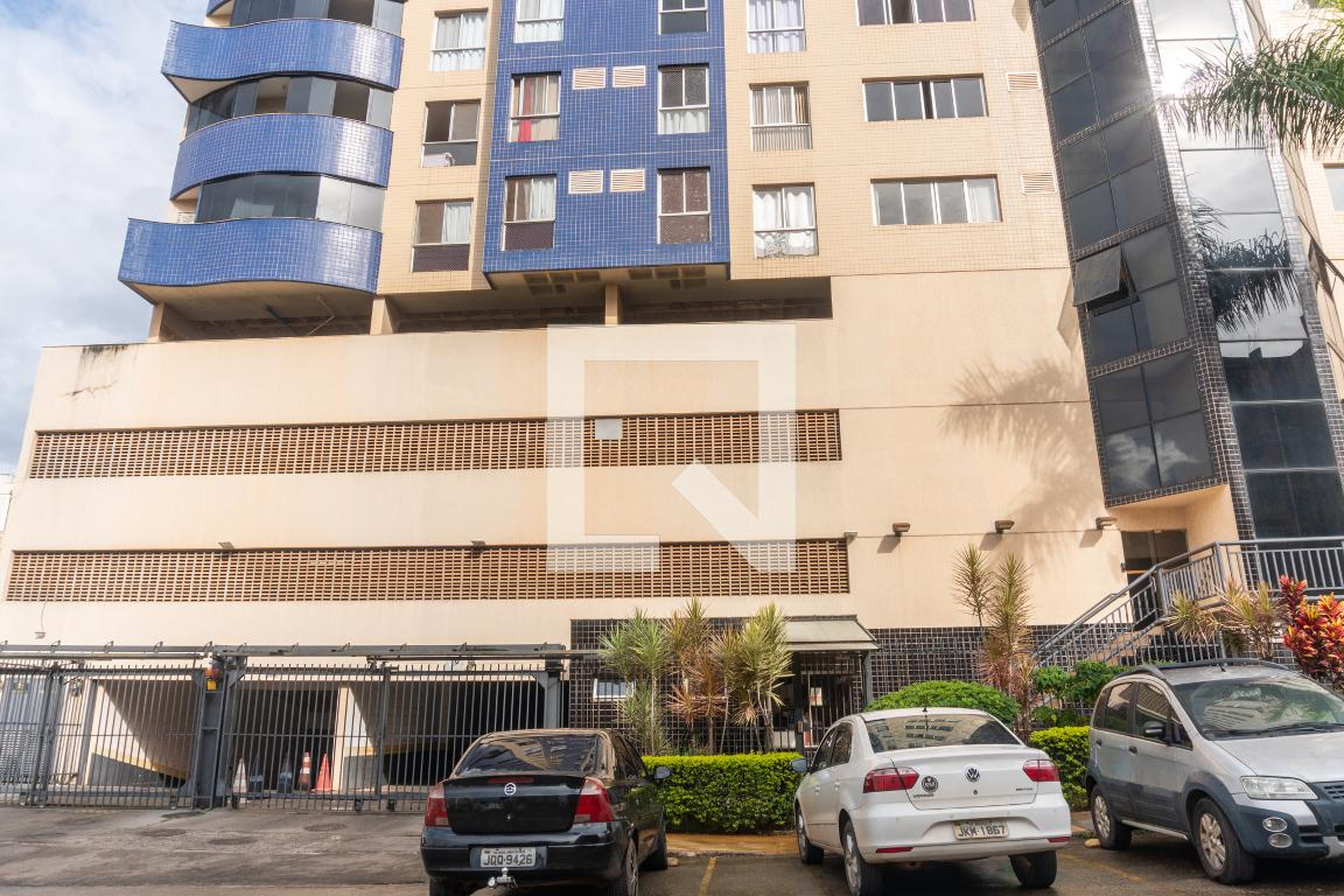 Fachada do Condomínio Condomínio Real Flat