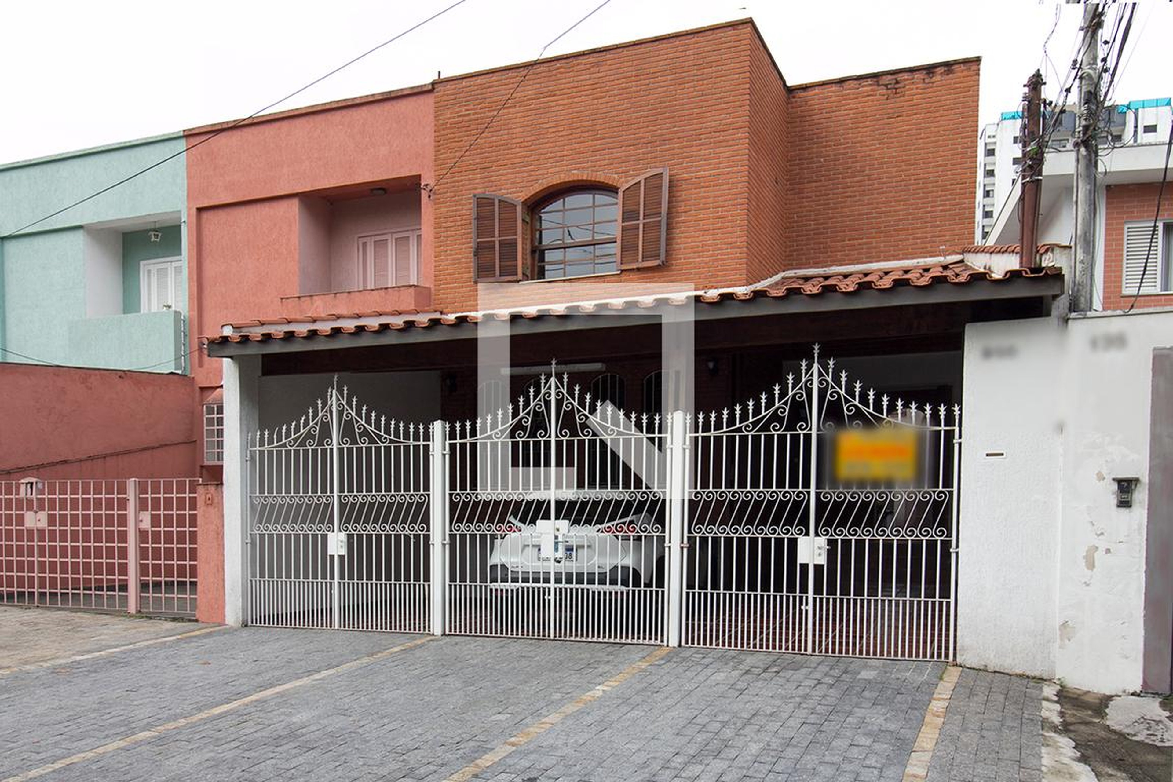 Fachada Condomínio em R. Lauro Müller, 200