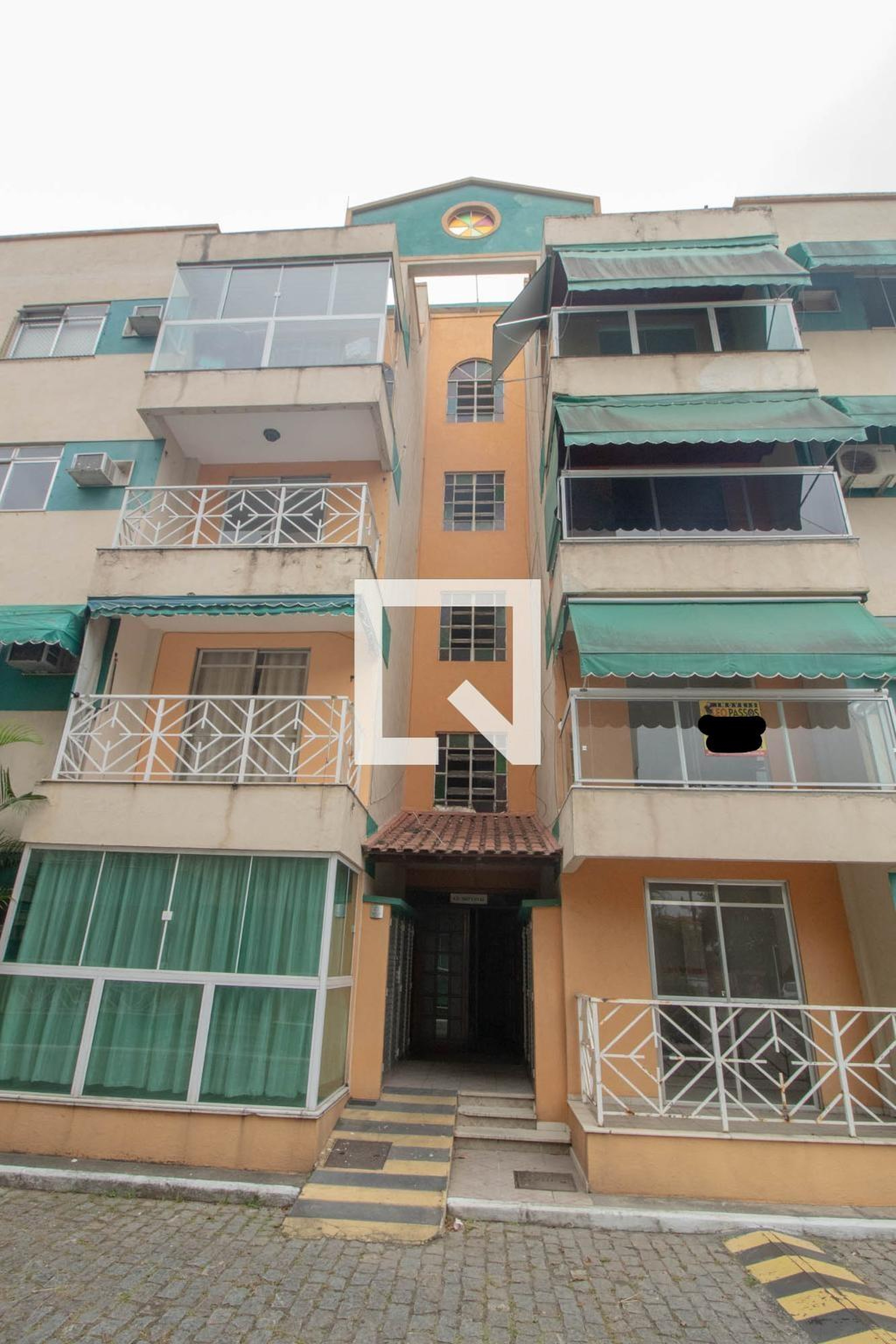 Fachada Condomínio em Rodovia Washington Luiz, 18880