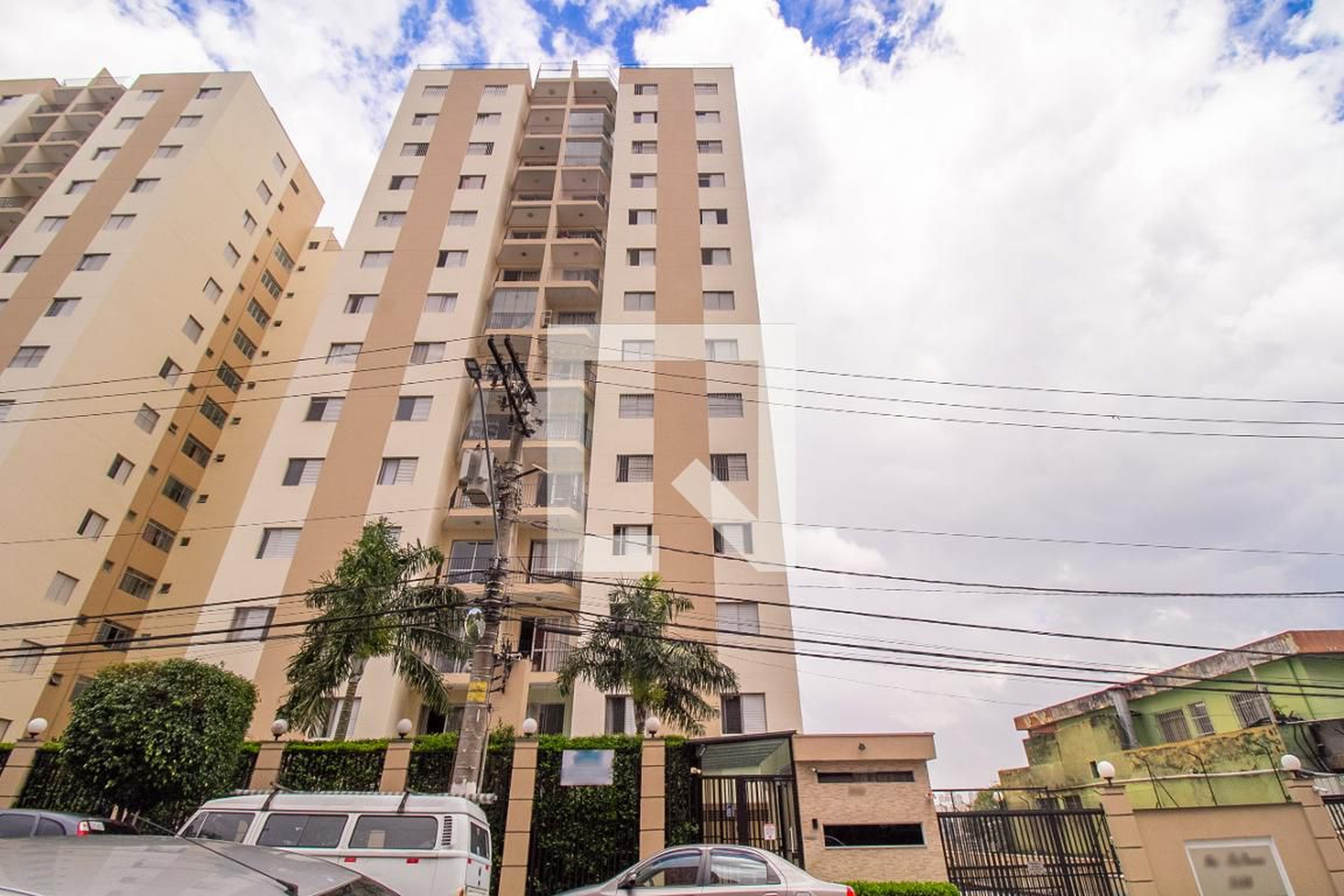 Fachada do Condomínio Residencial Vila Ema