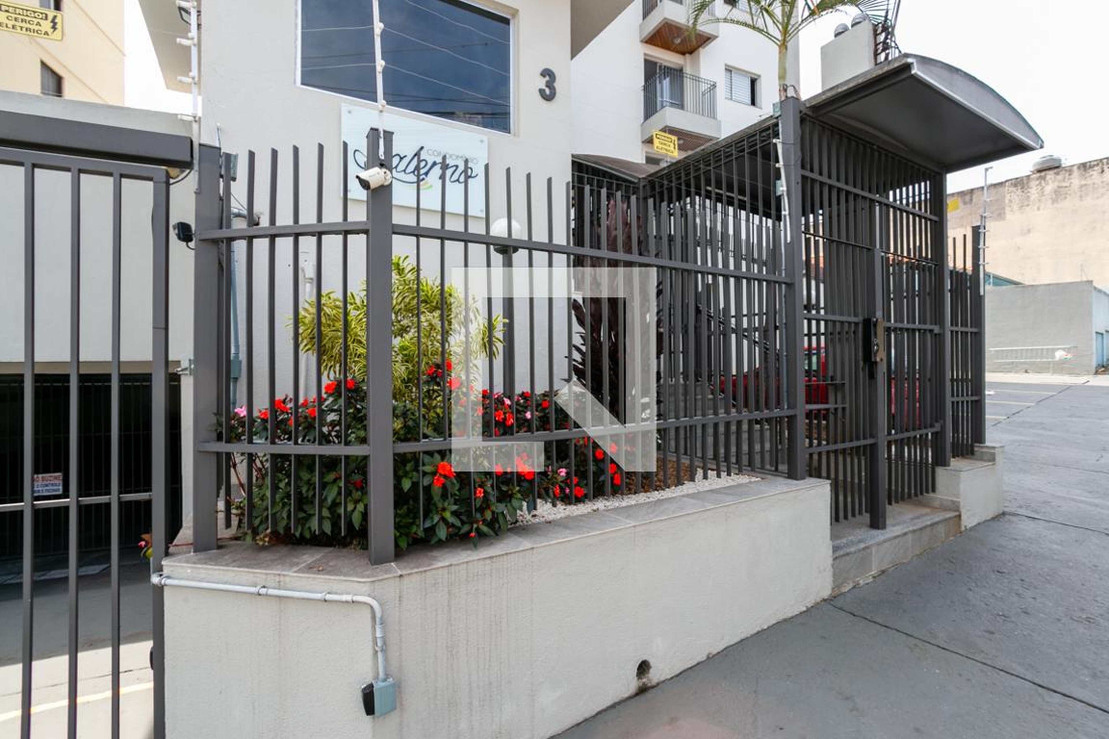 Fachada do condomínio Condomínio Salerno