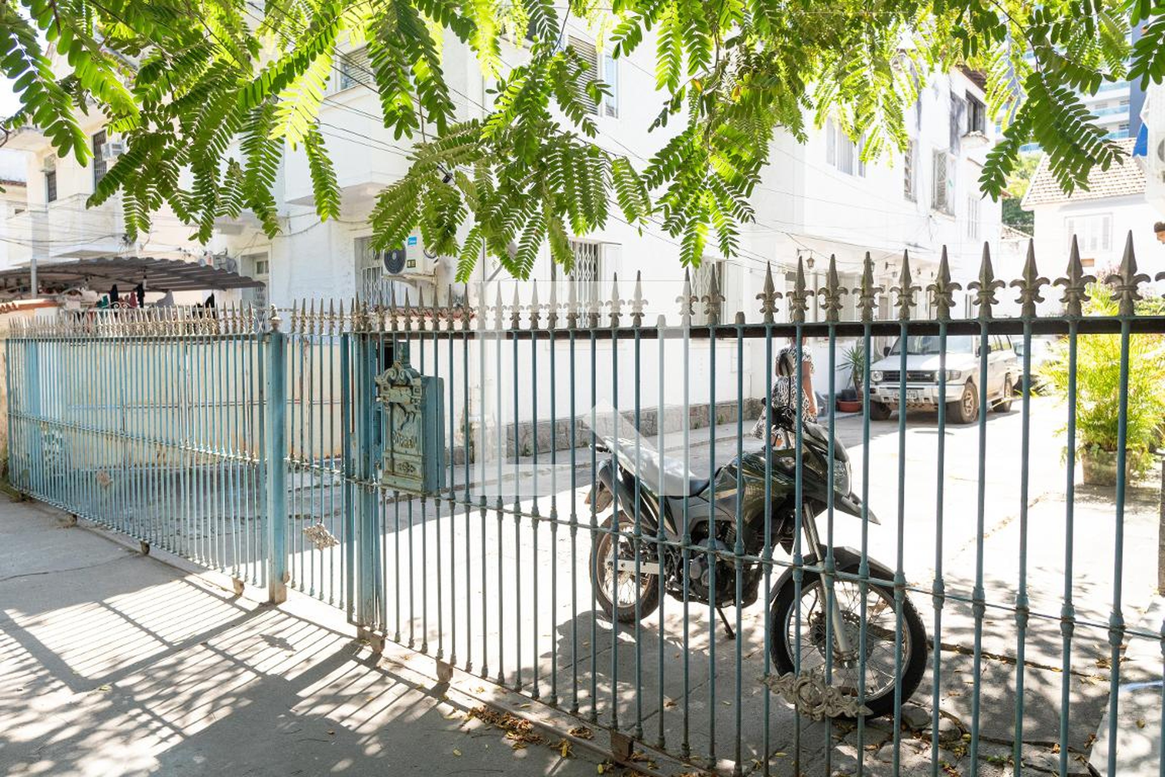 Fachada Condomínio em Rua General Silvestre Rocha, 61