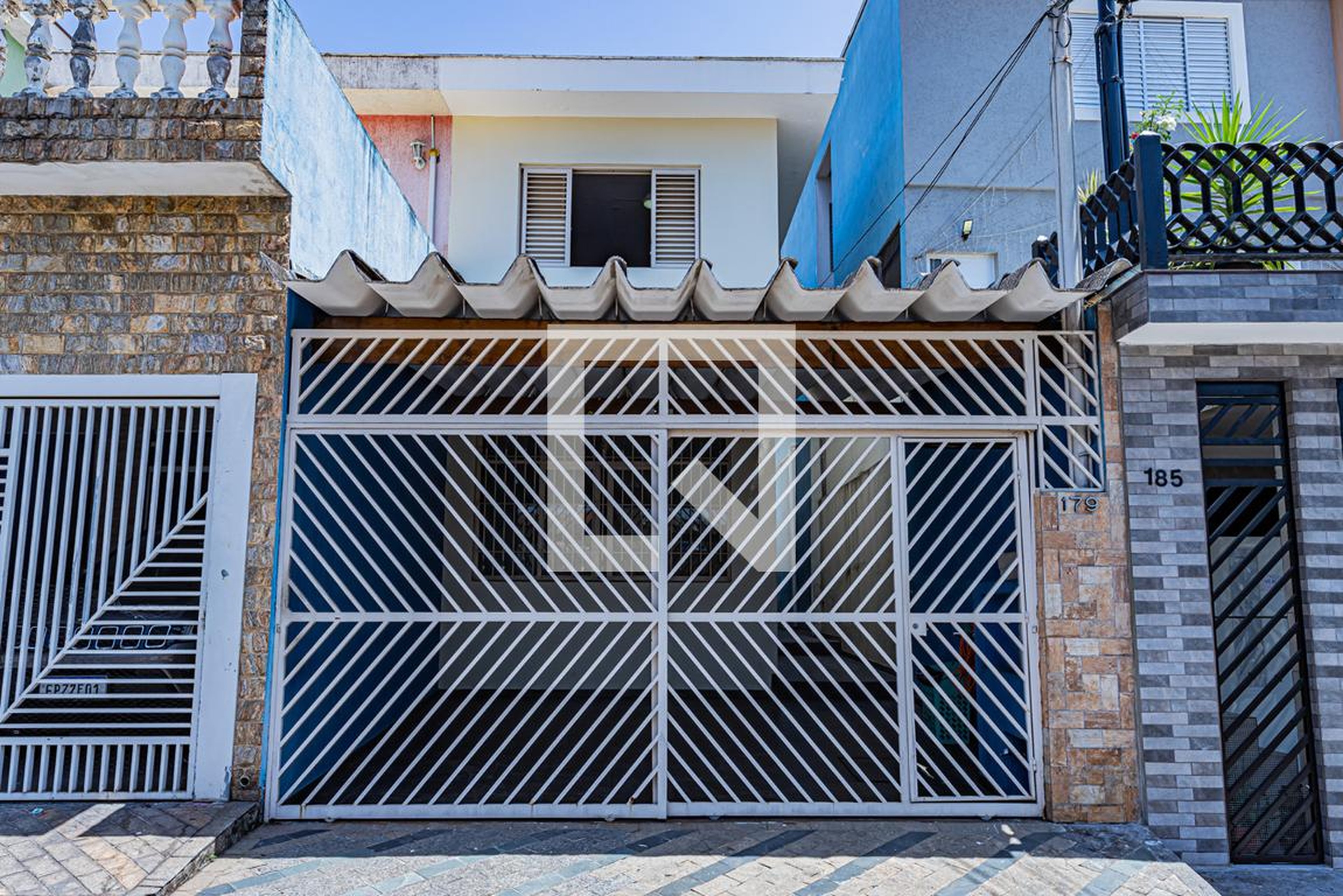 Fachada Condomínio em Rua Ribeirinhos, 179